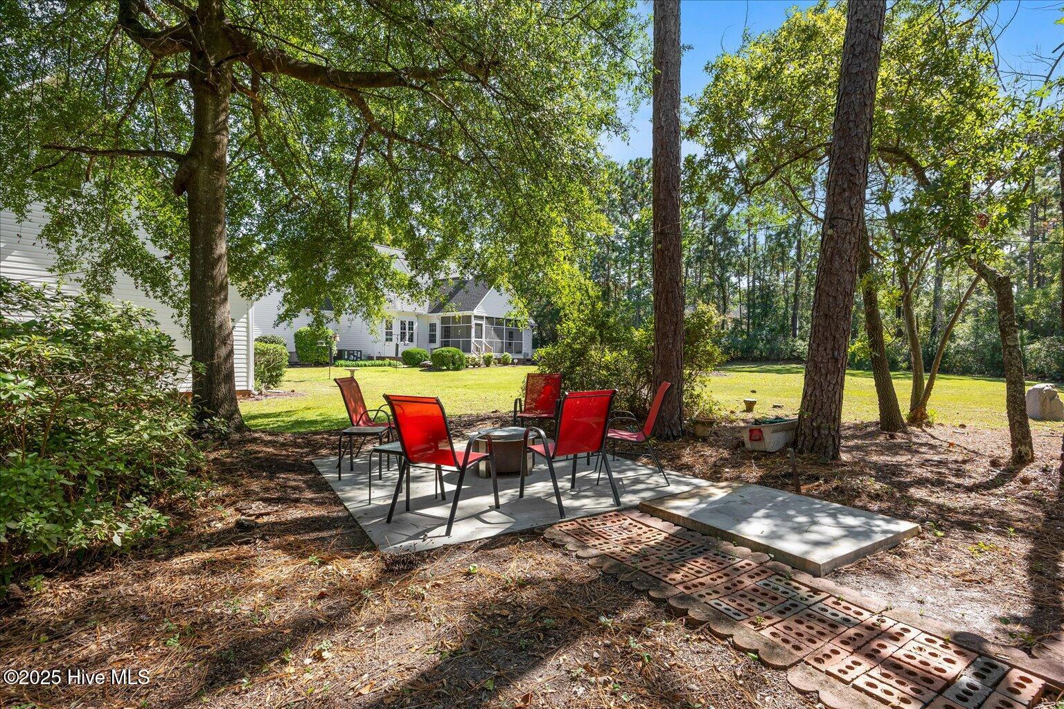 100535280 | Photo 46