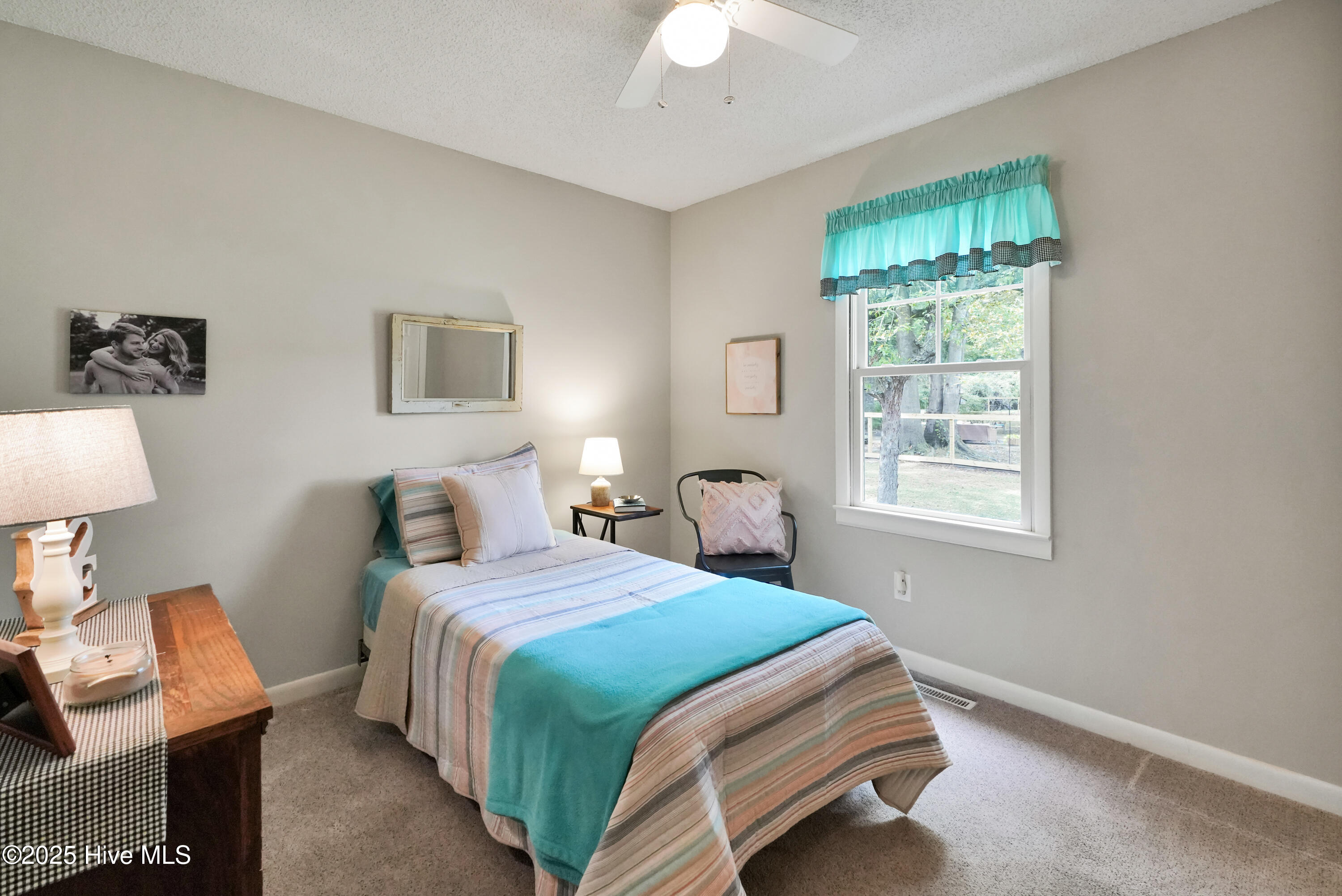 100538447 | Photo 31