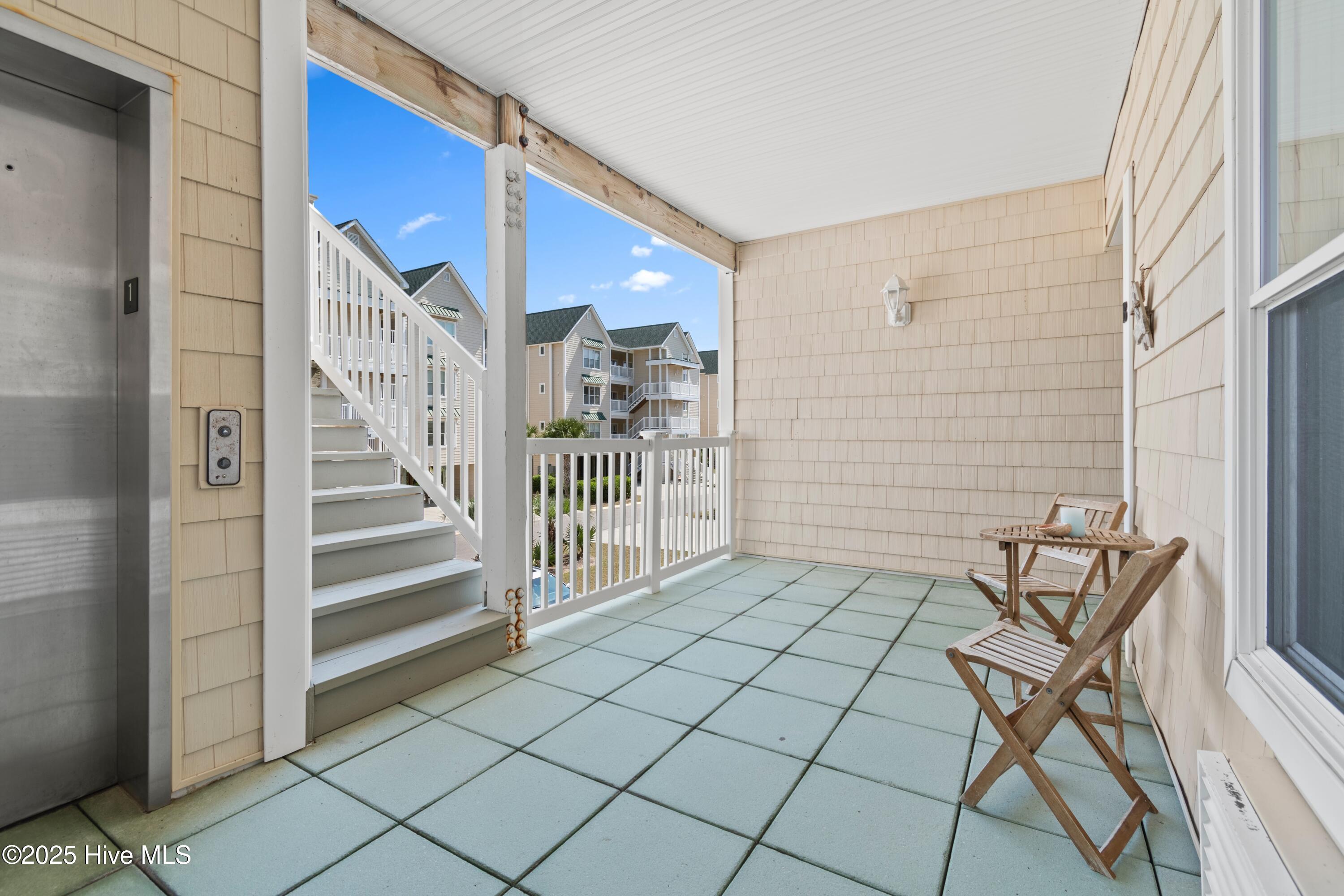 179ViaOldSoundBlvdB - 9