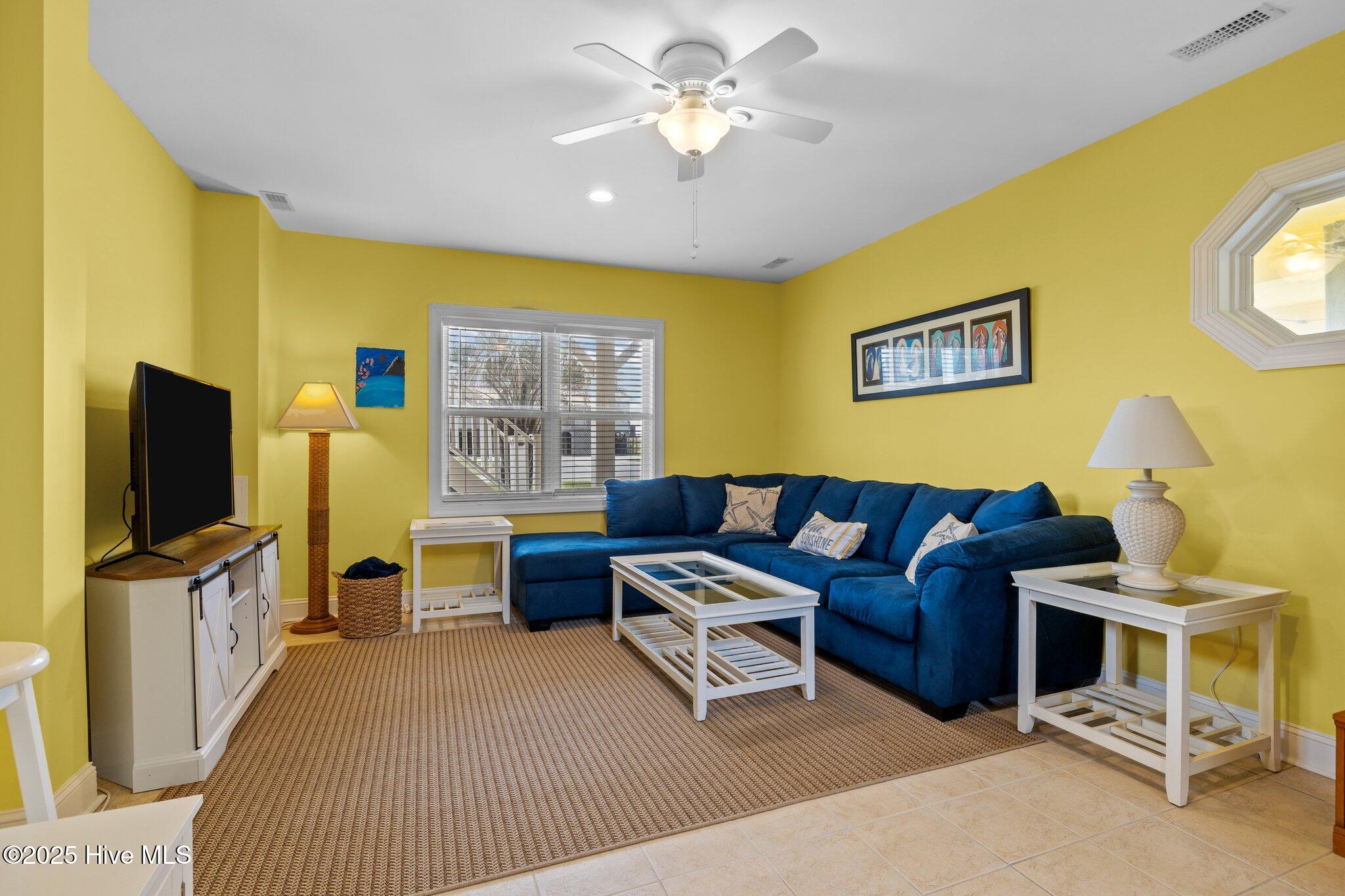 100509576 | Photo 40