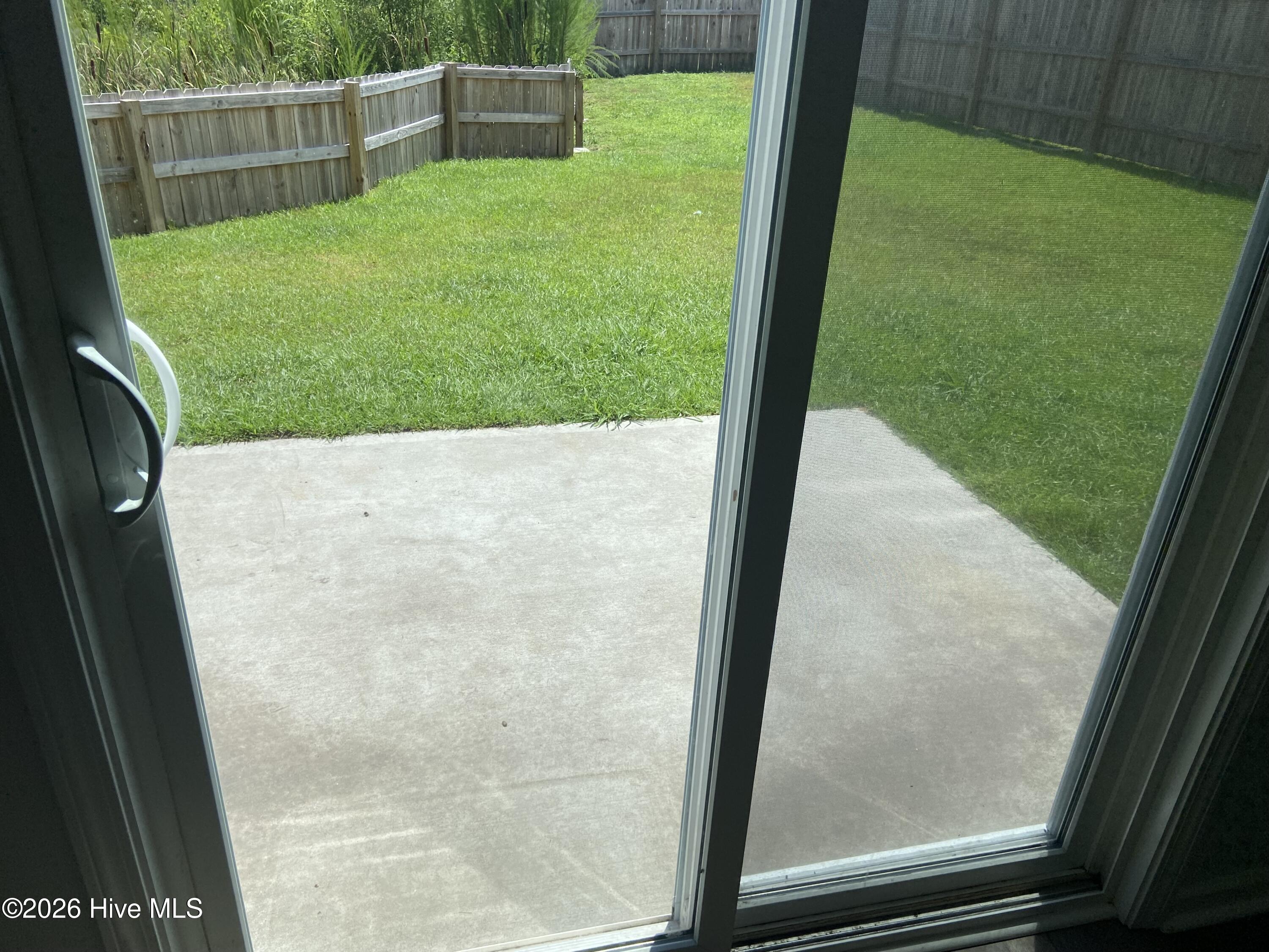 100561980 | Photo 15