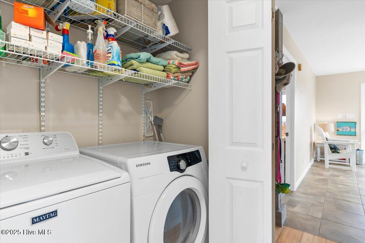 100520015 | Photo 31