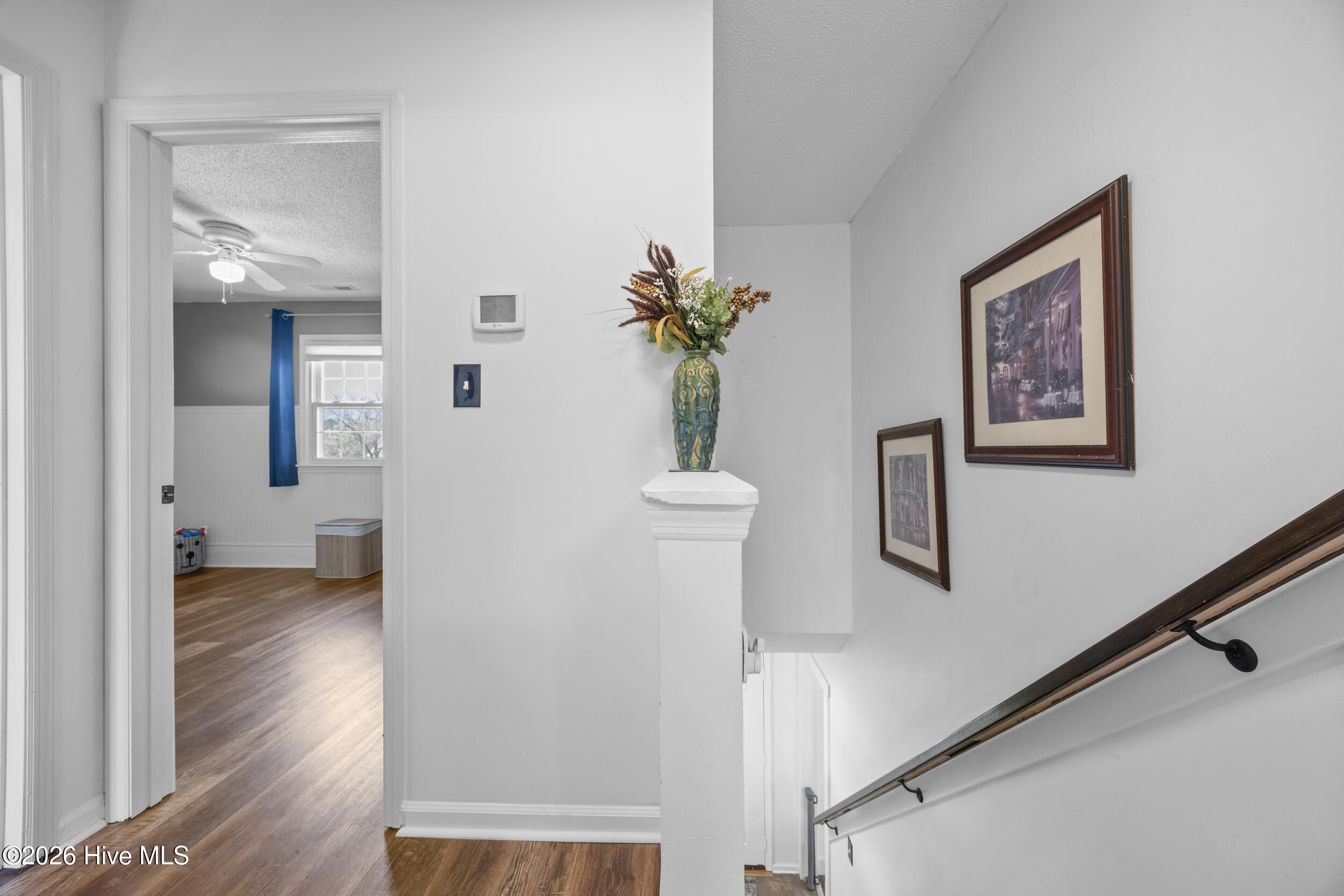 100560649 | Photo 24