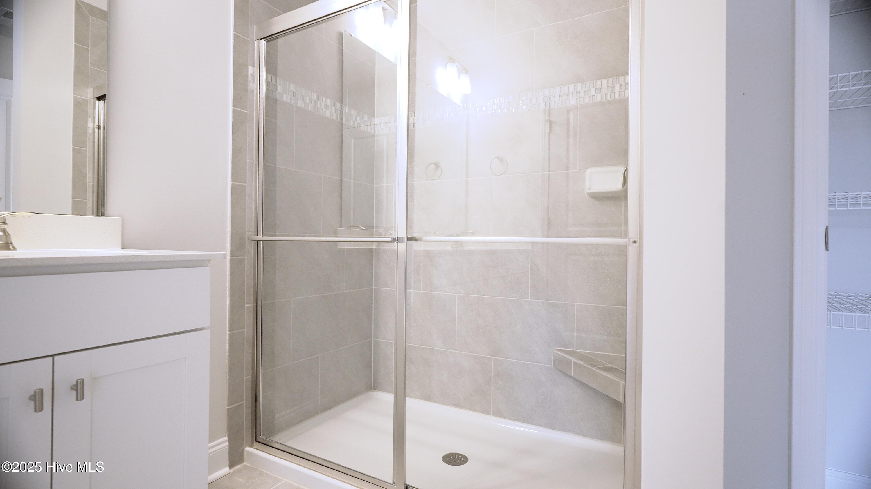 100420990 | Photo 26