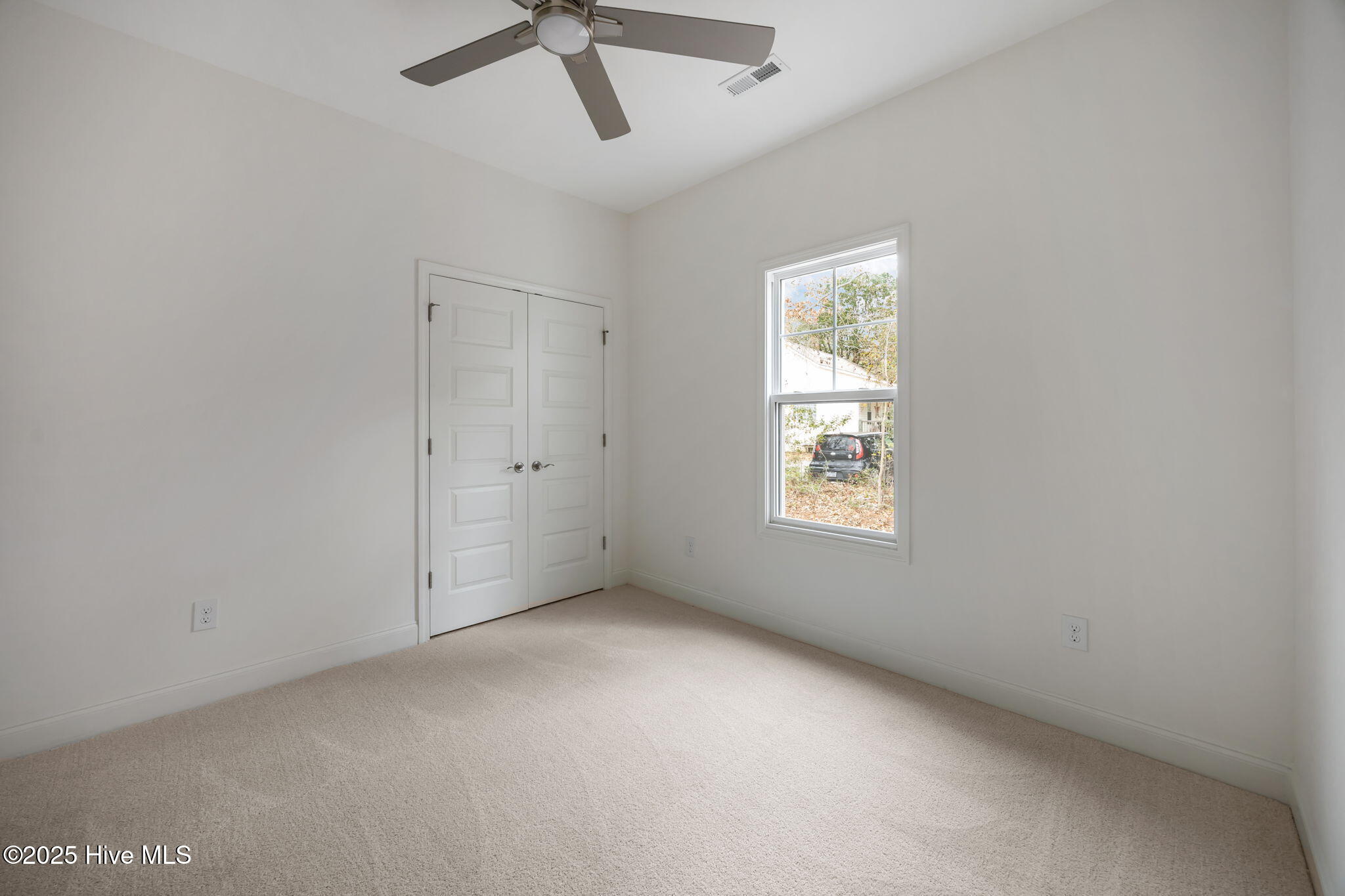 100528591 | Photo 19