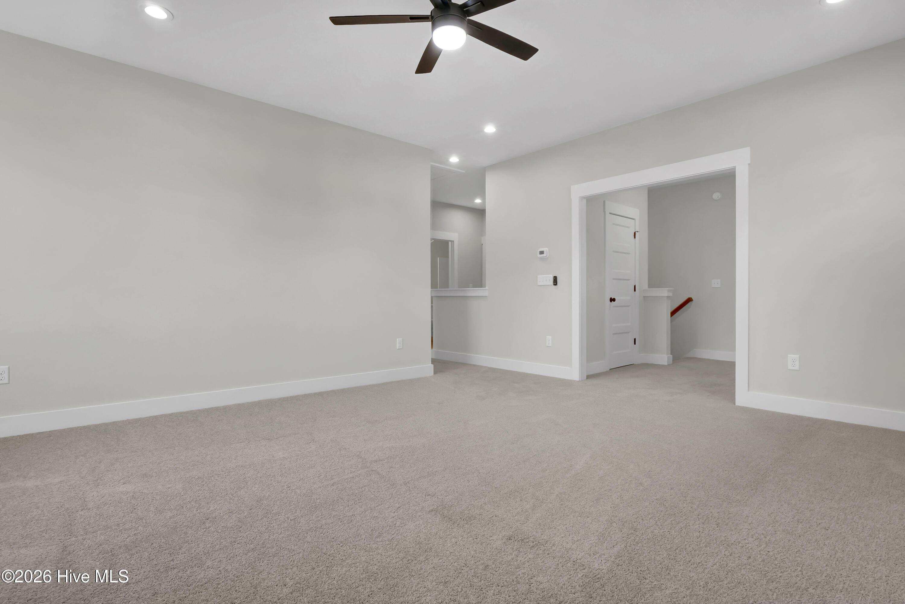 100553598 | Photo 21