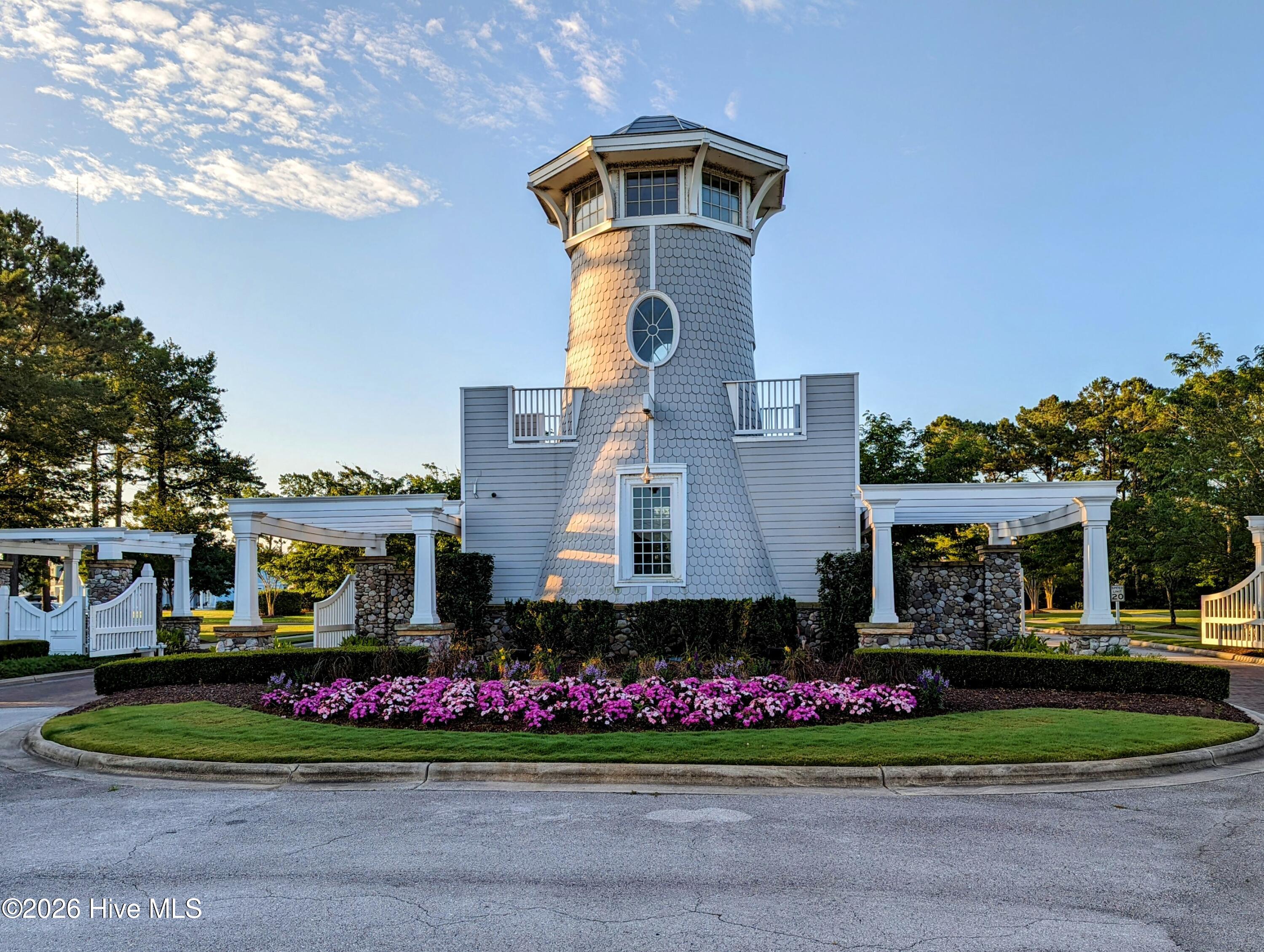 100555178 | Photo 33