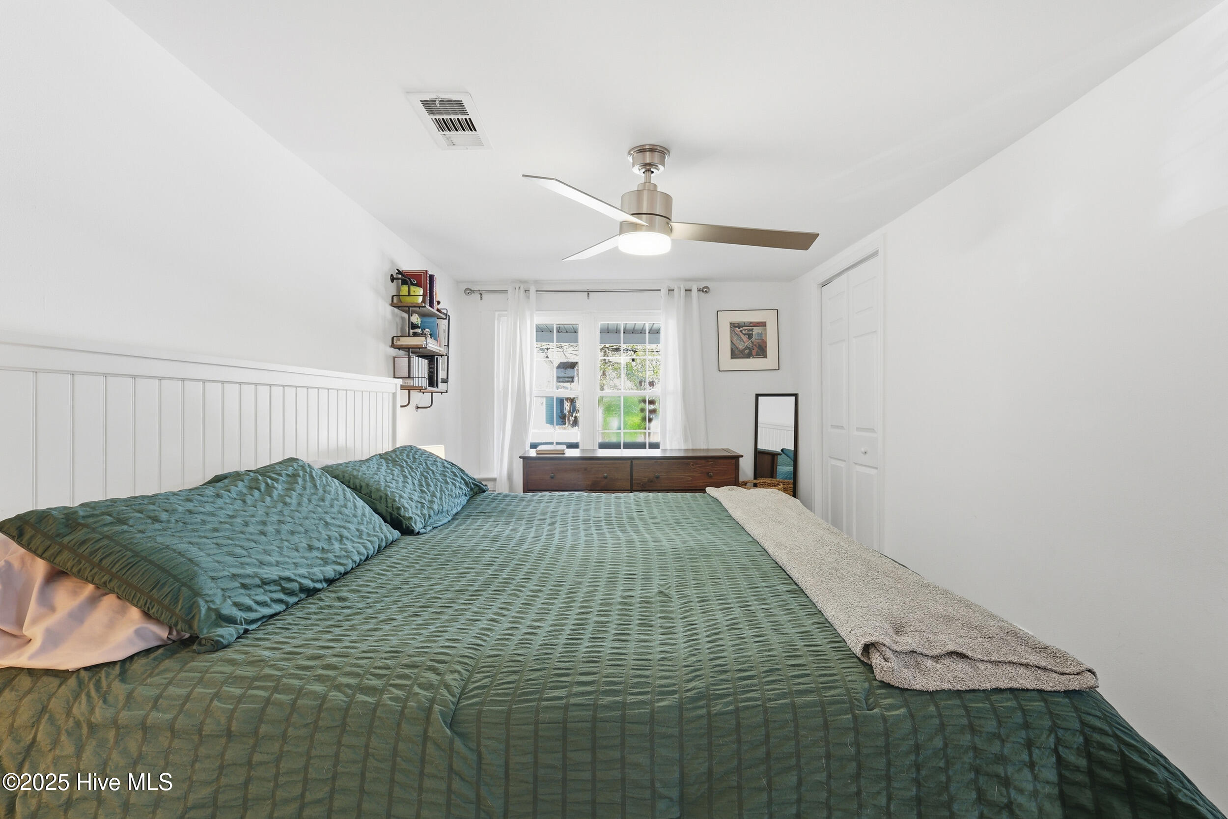 100544861 | Photo 21