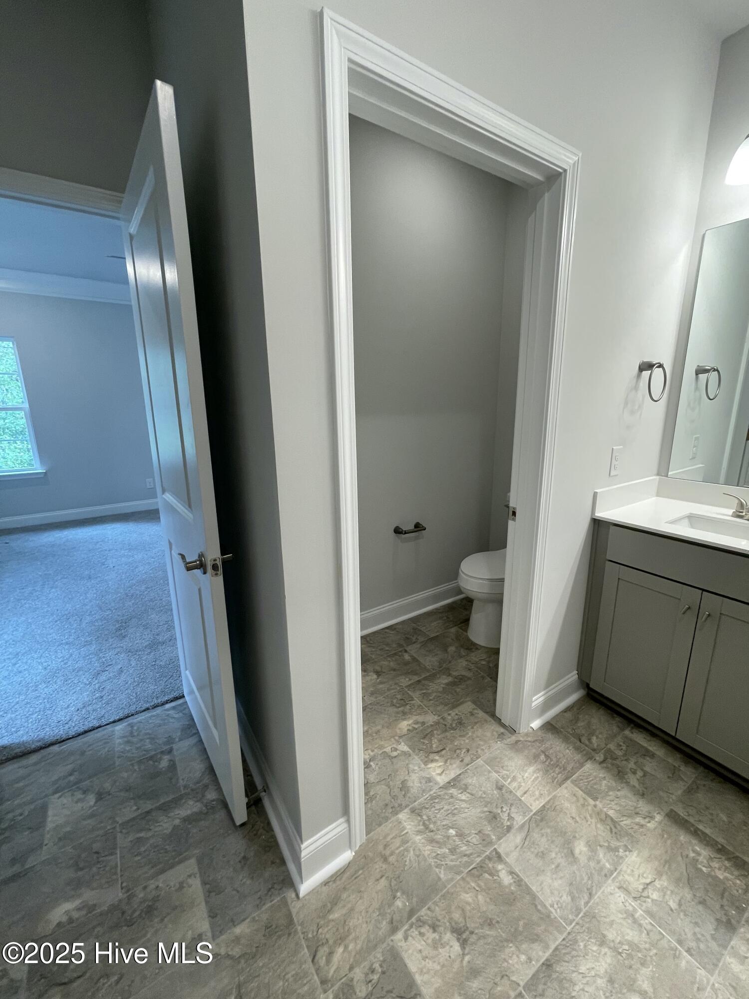 100514580 | Photo 38