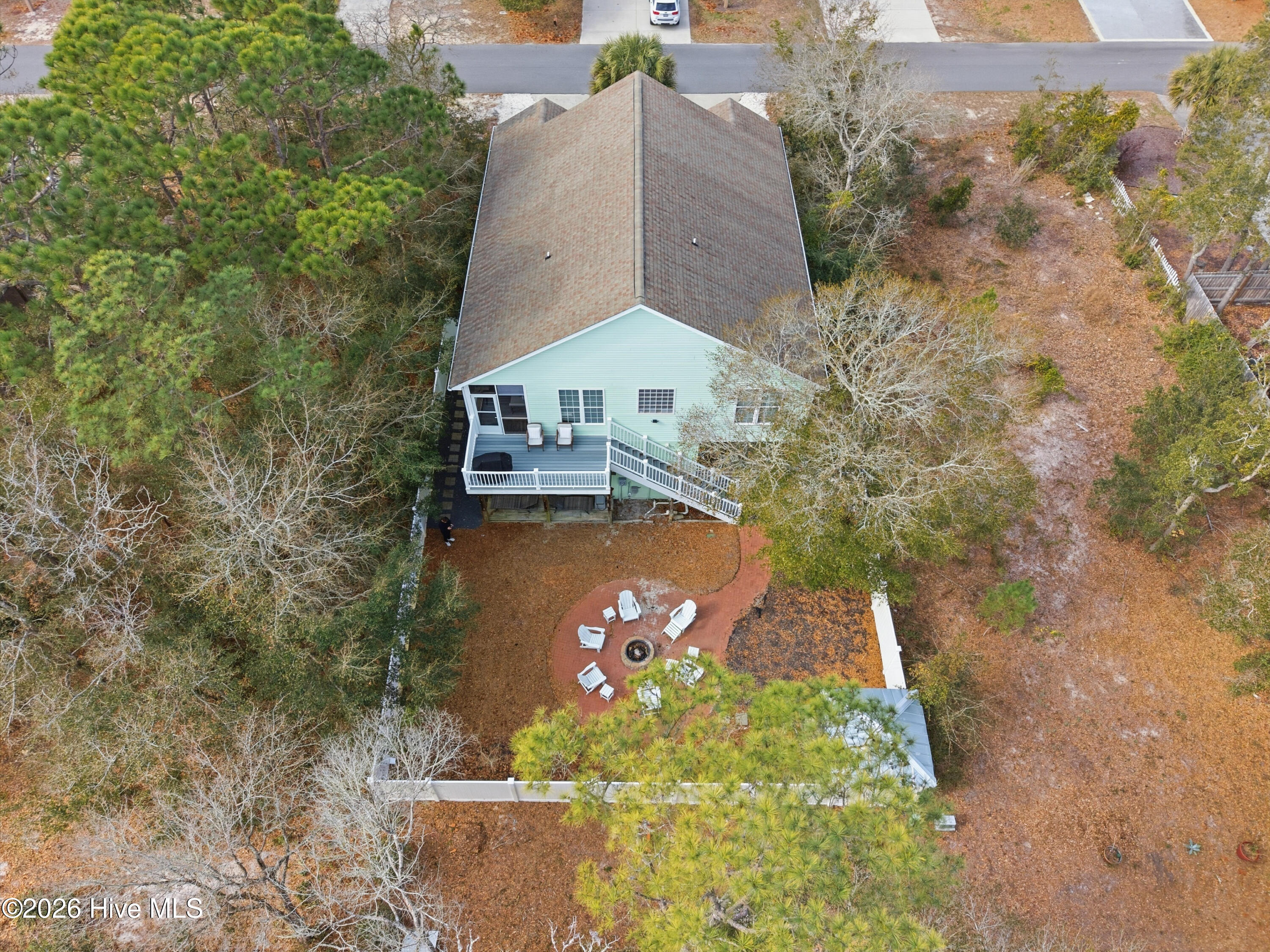 100552701 | Photo 38