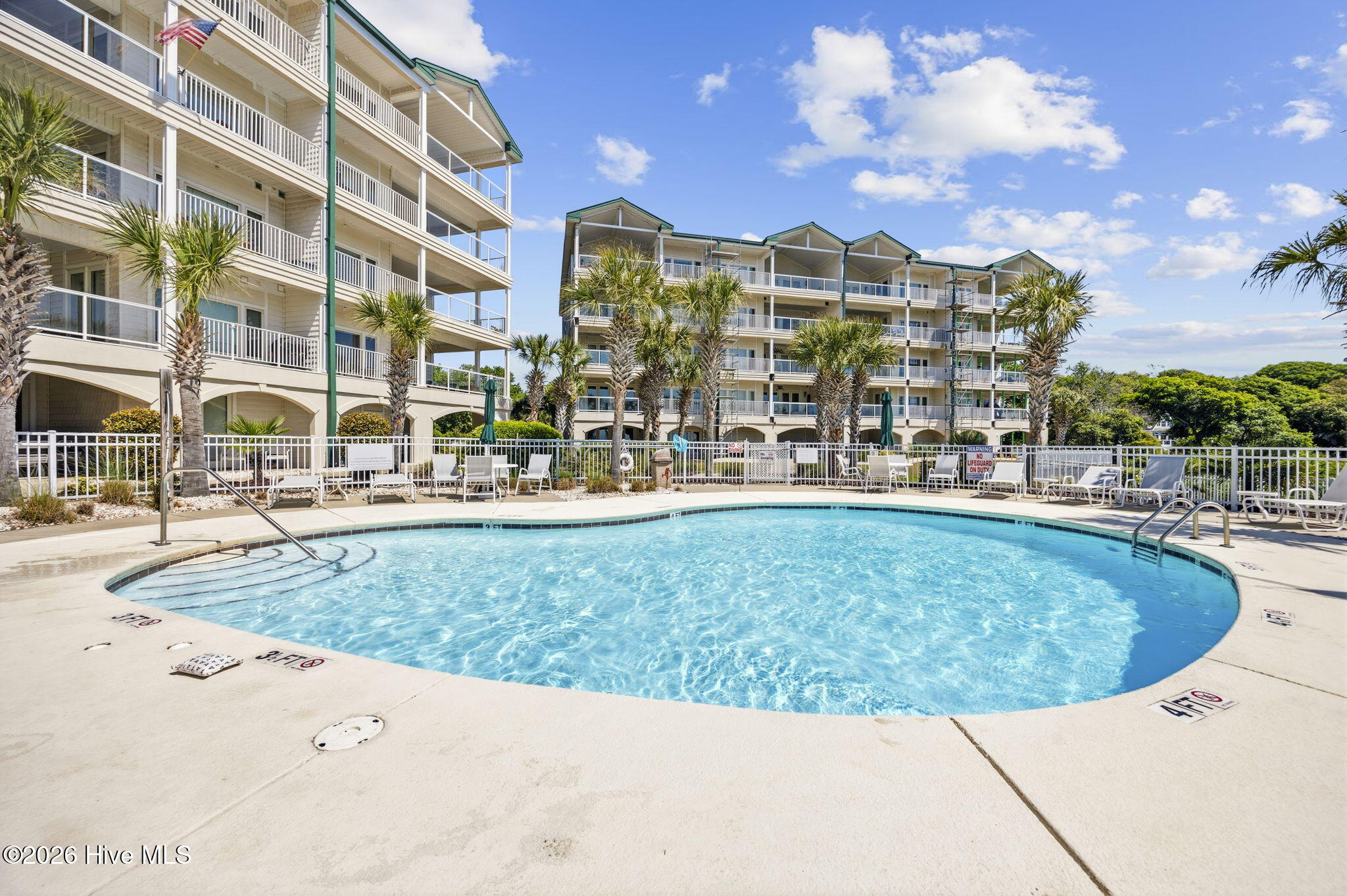 100569060 | Photo 32