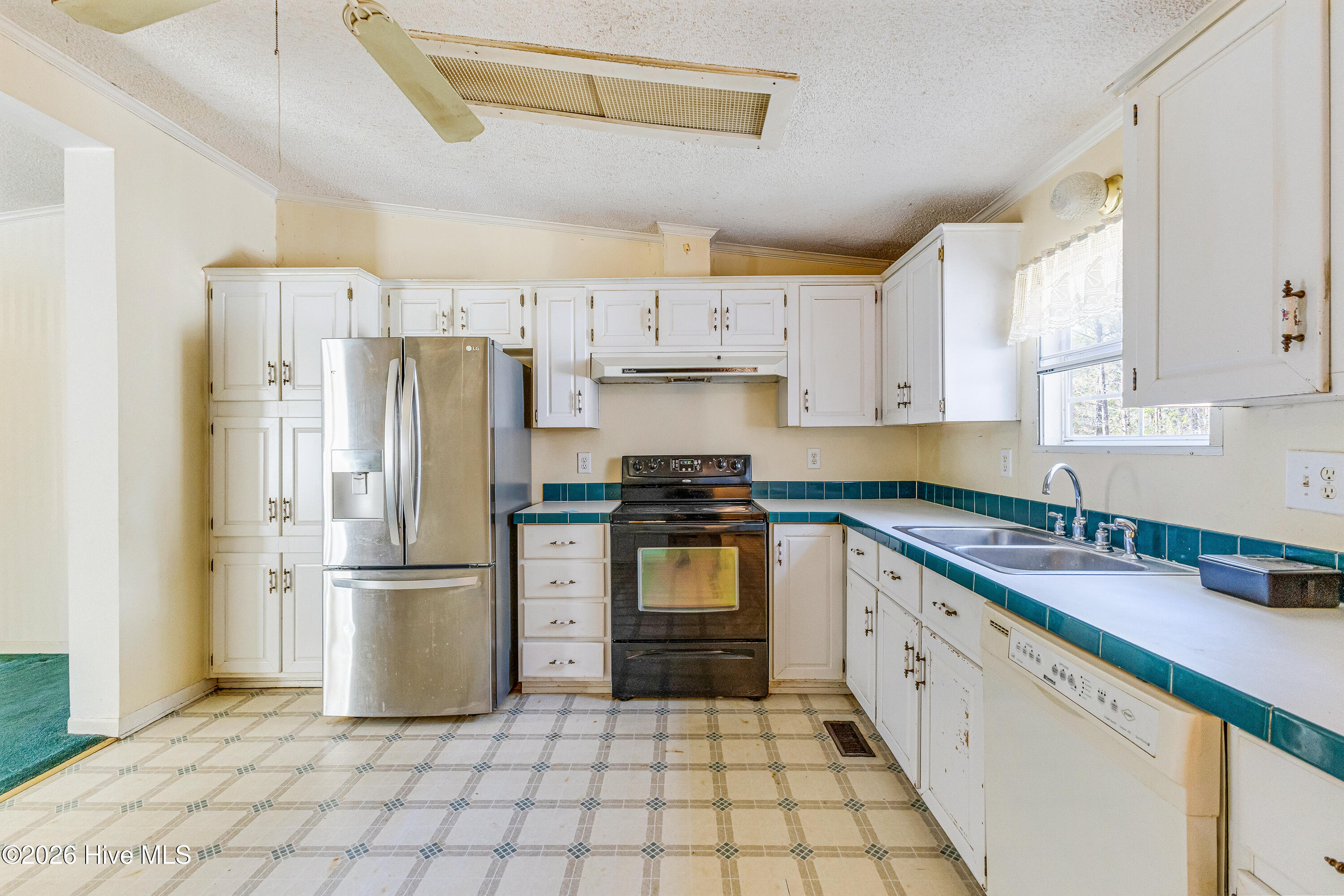 100559404 | Photo 16