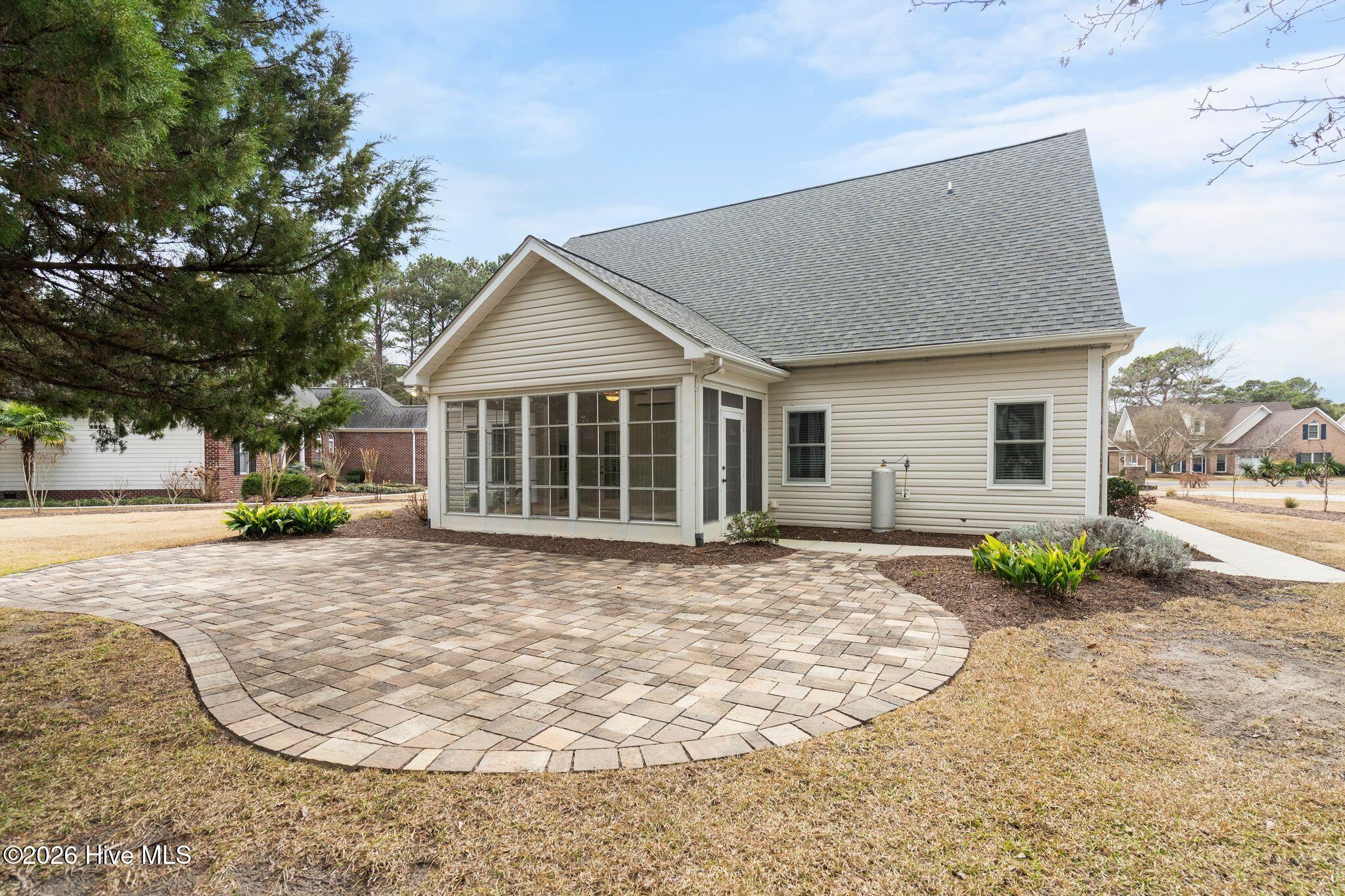 100552606 | Photo 38