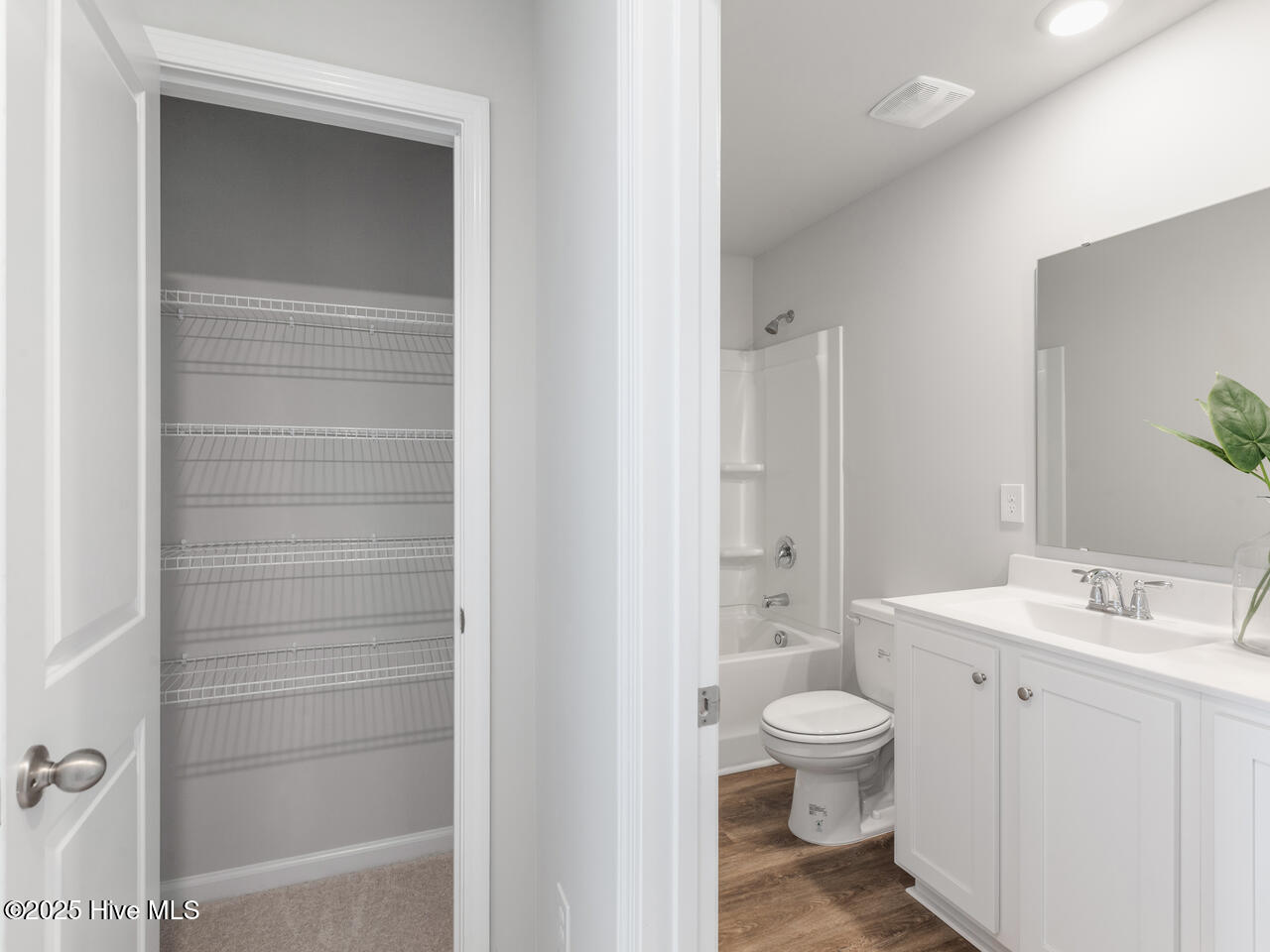 100517966 | Photo 29