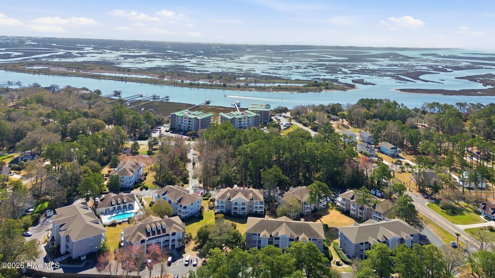 100564188 | Photo 38