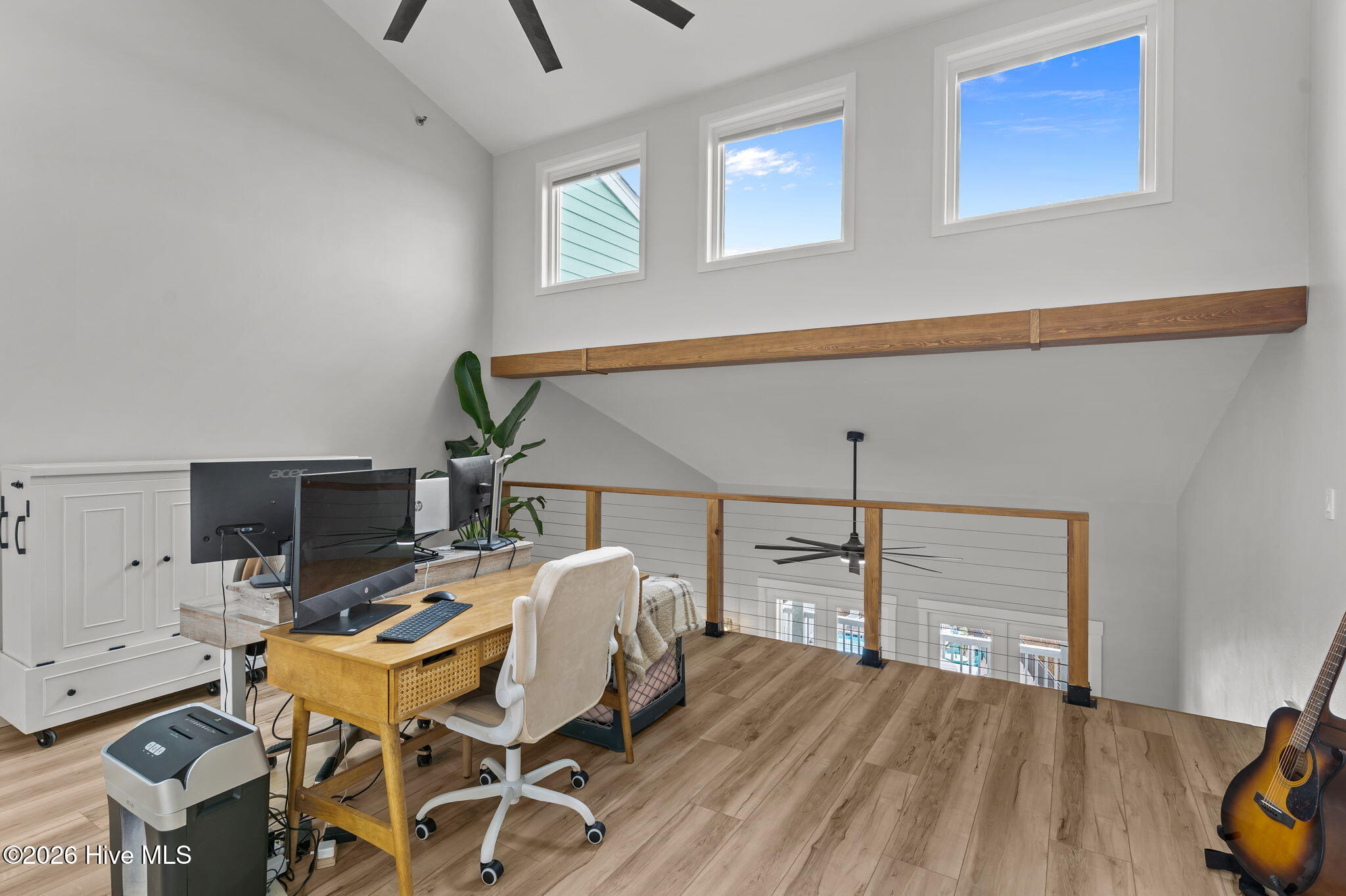 100548962 | Photo 29