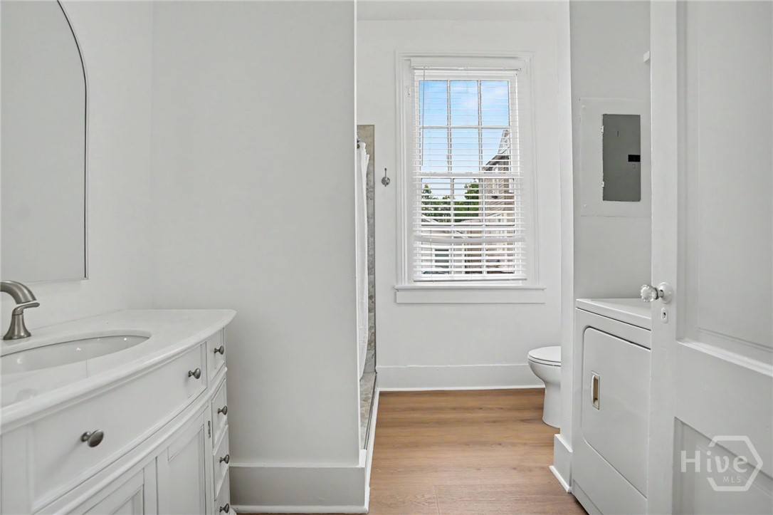 Carriage House Apartment