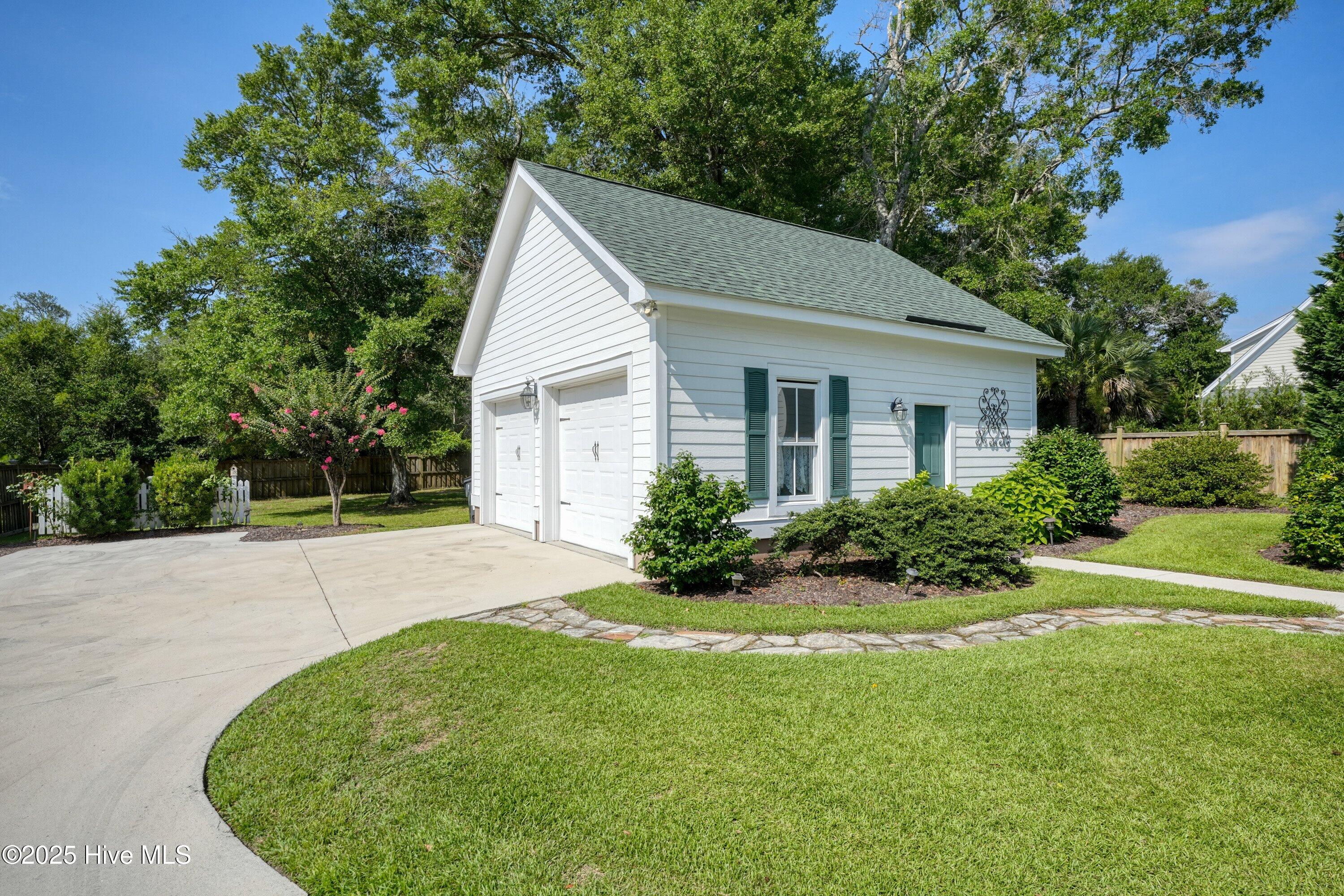 100521438 | Photo 38