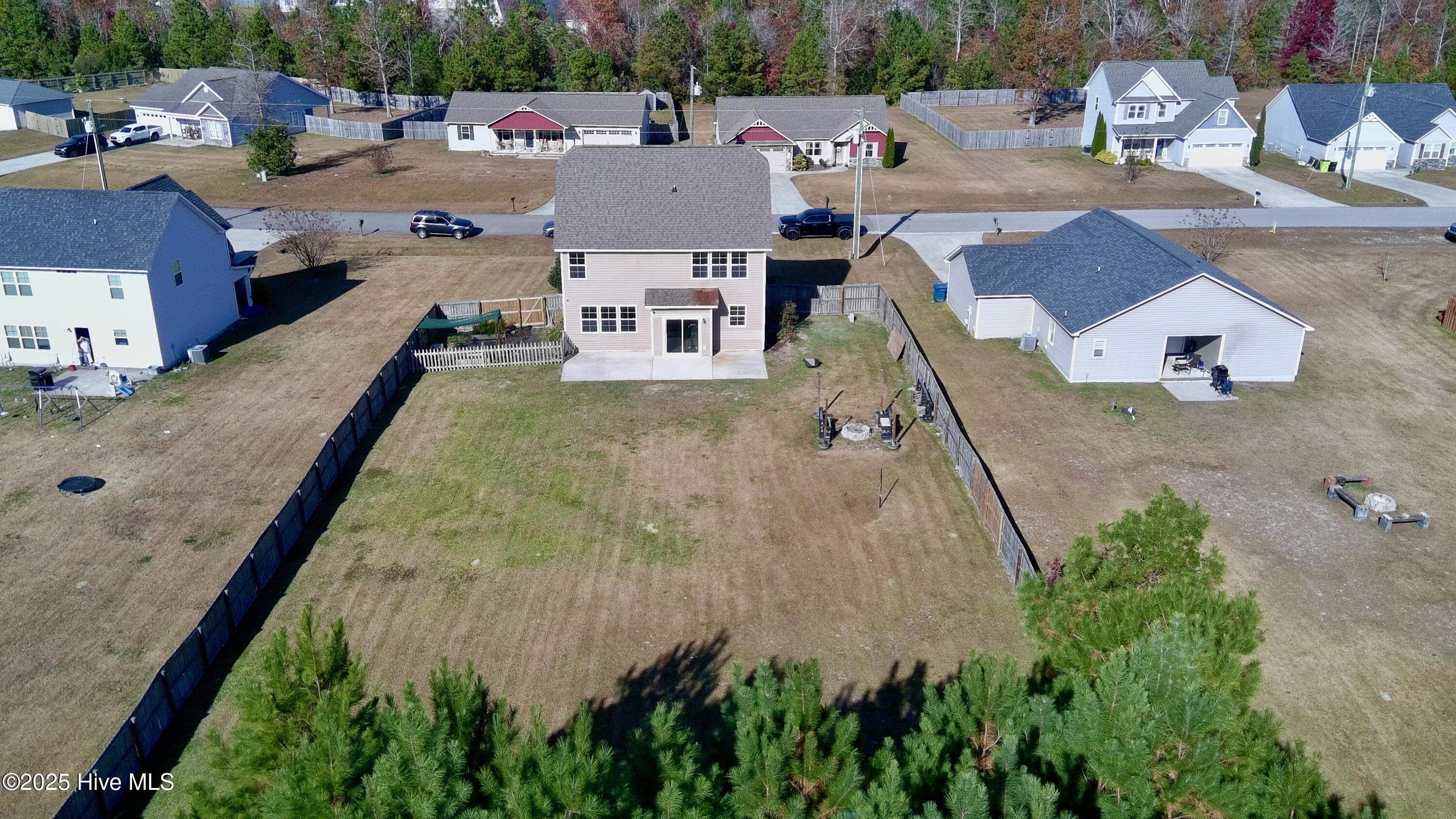 100542600 | Photo 42