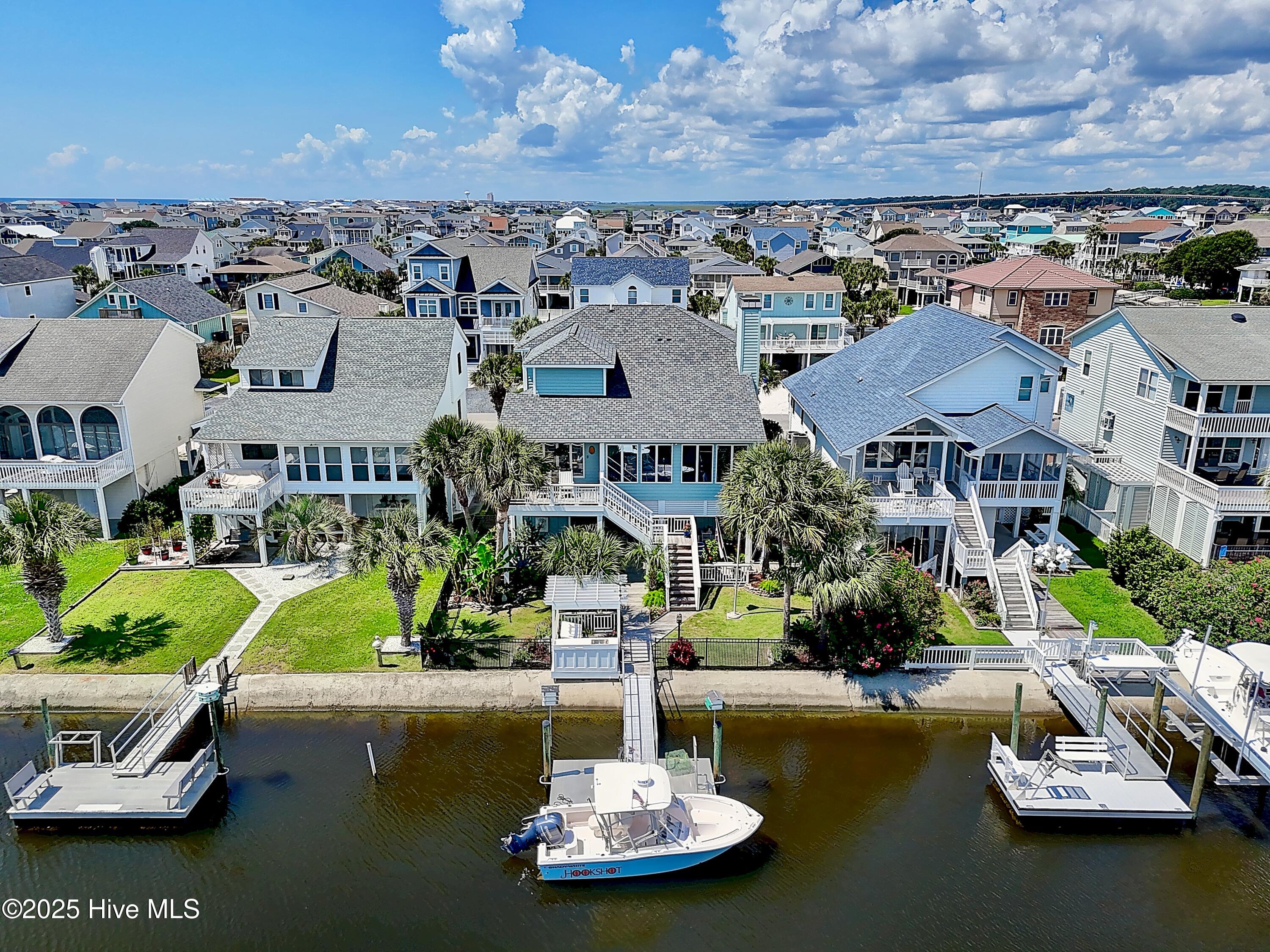 100527373 | Photo 78