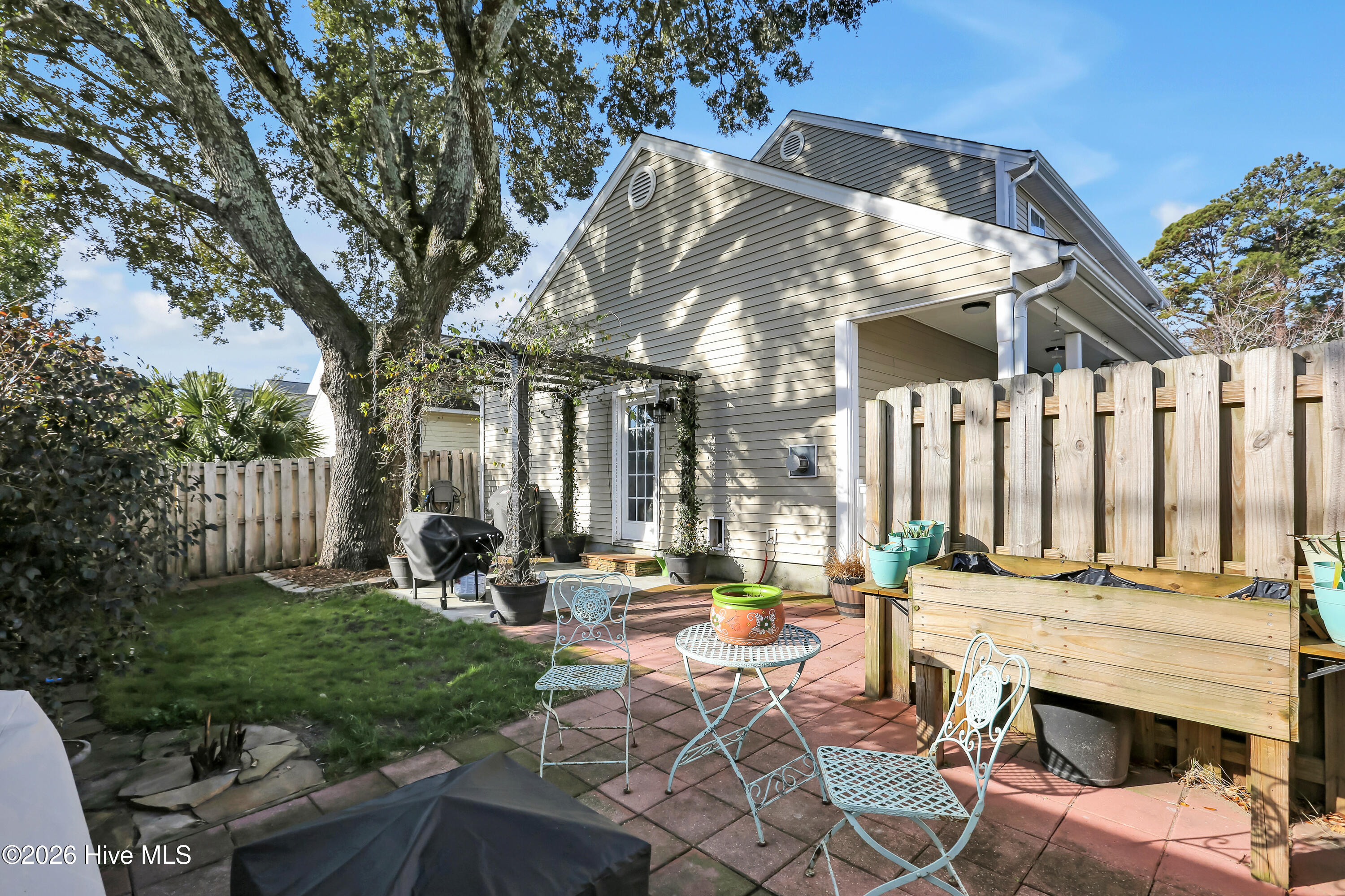 100552393 | Photo 30