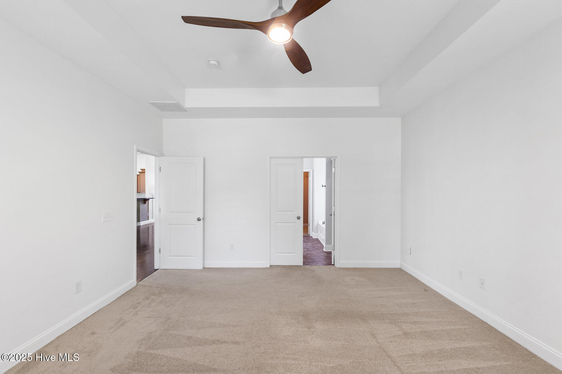 100521080 | Photo 26