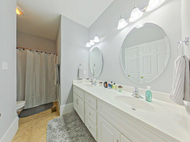 037_31-full_bathroom_12