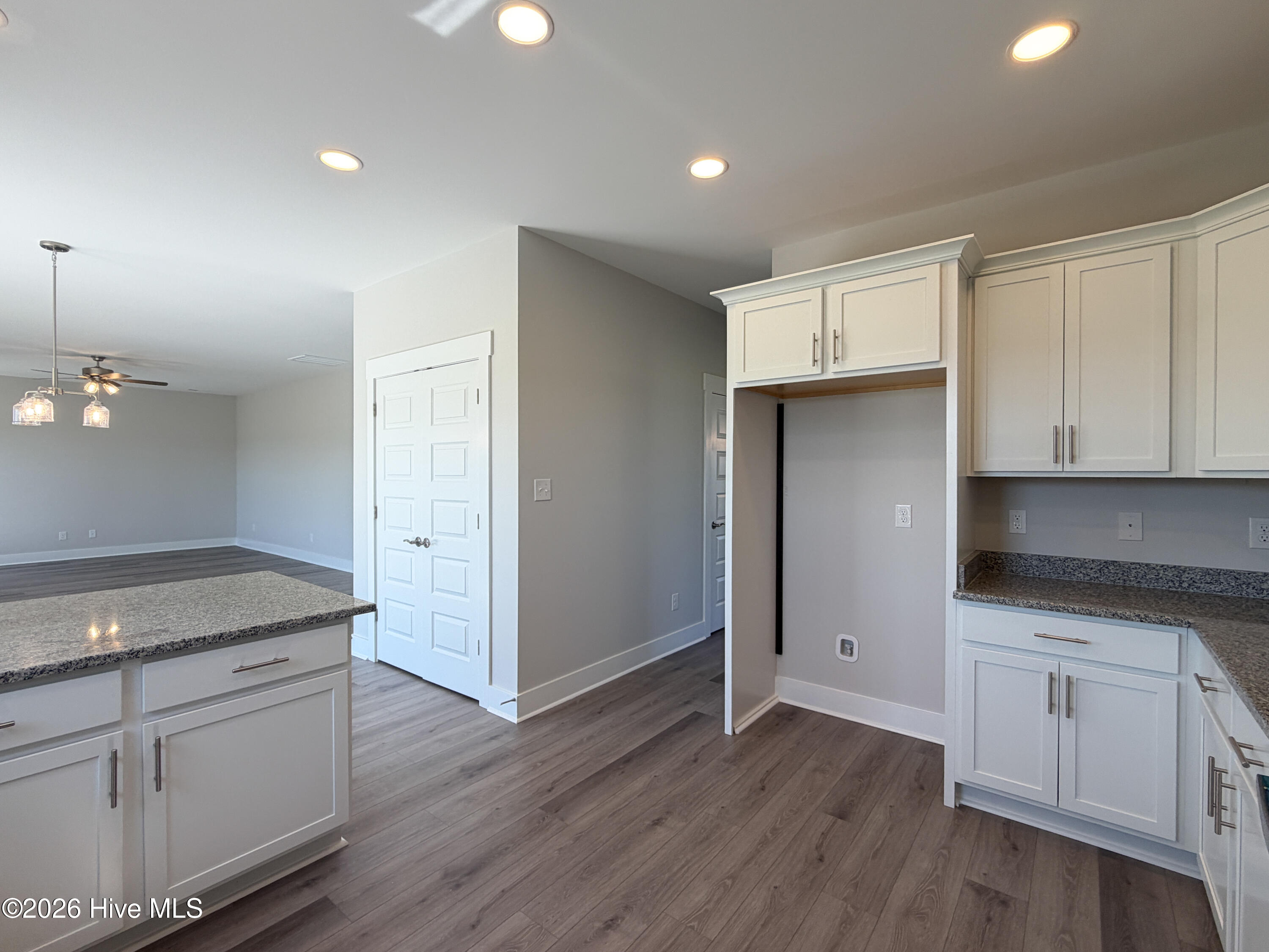 510 E Black Water Lane, Maysville, NC 28555 – photo 10