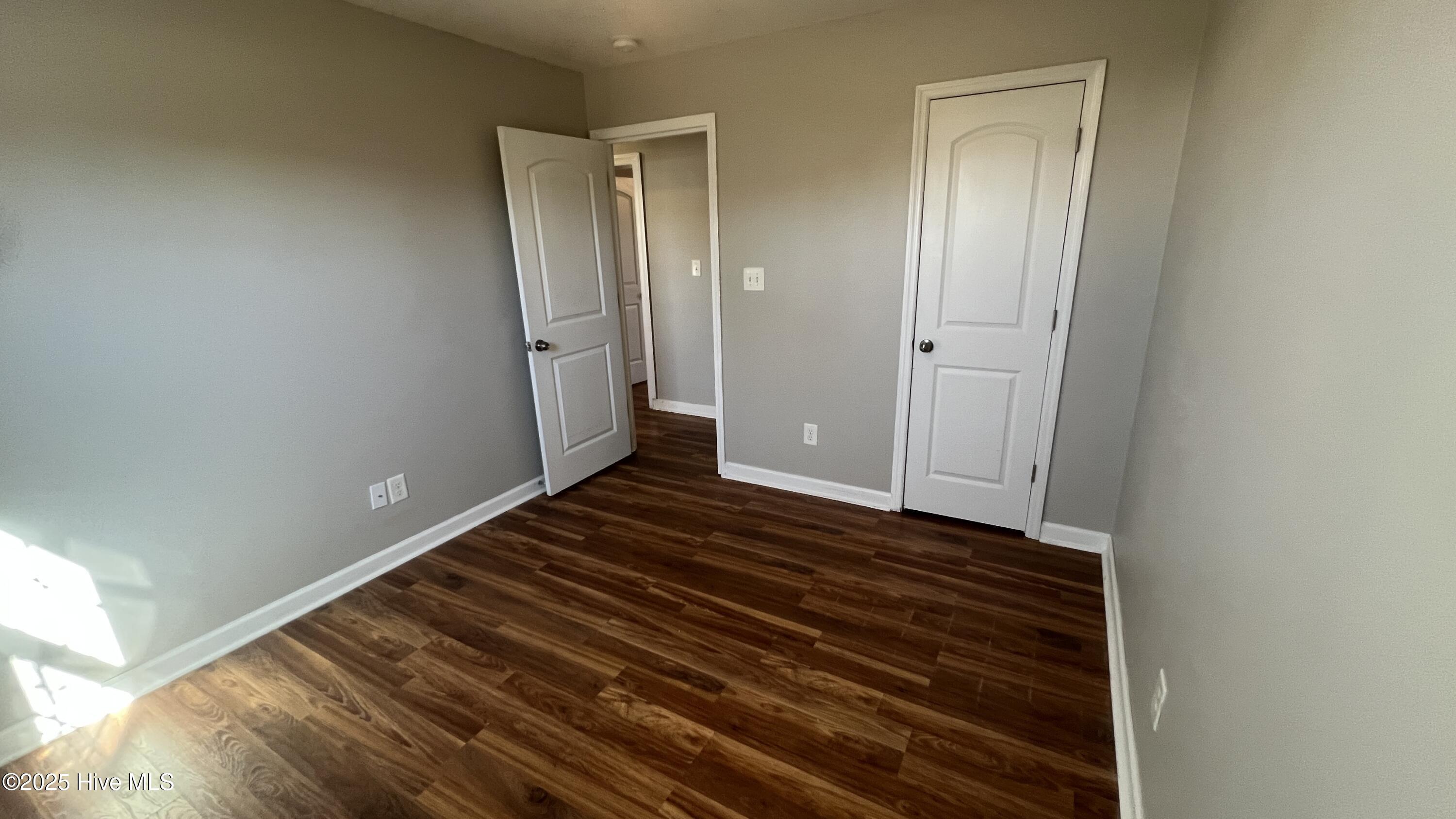 100542758 | Photo 15