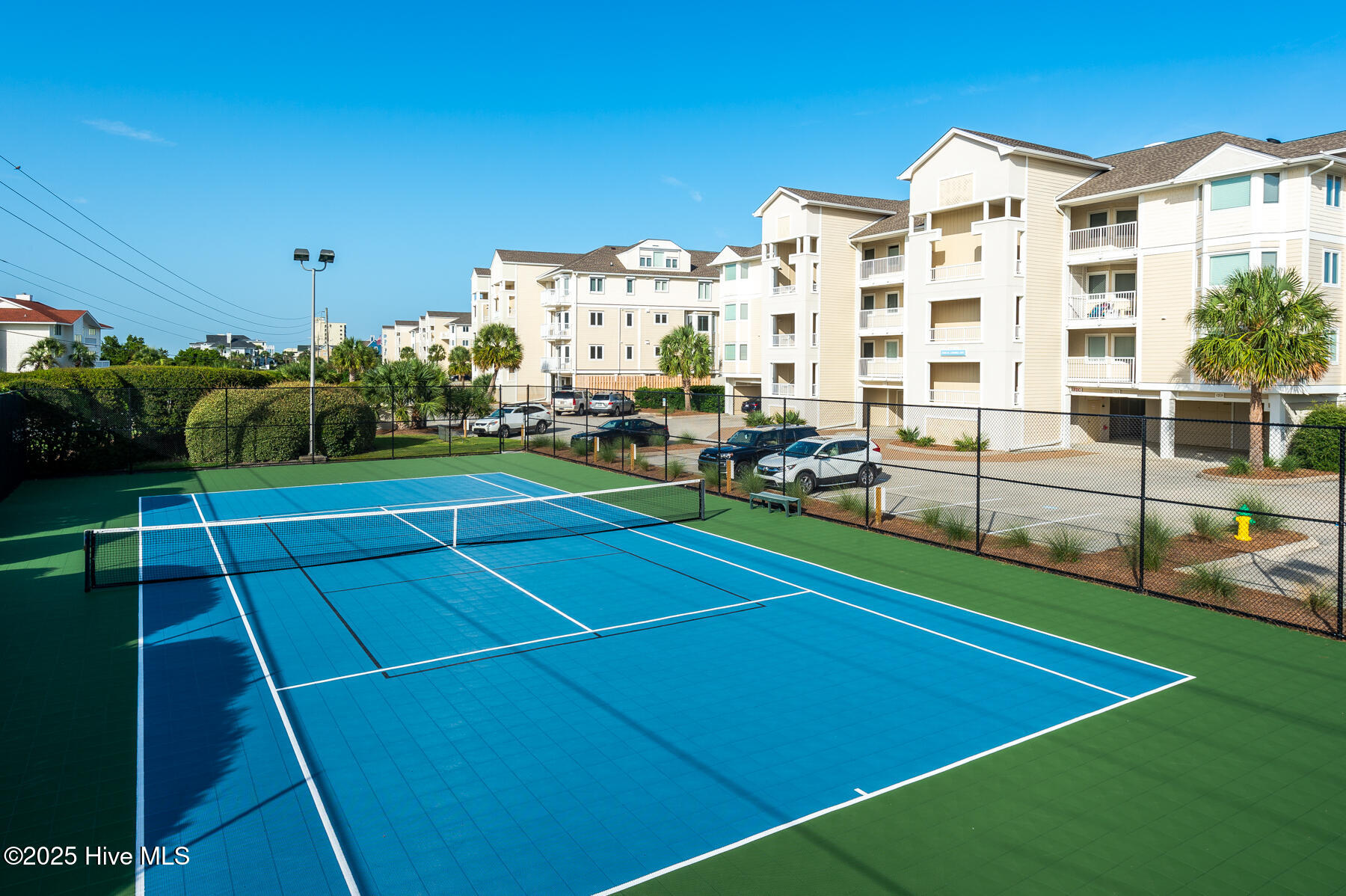 100546963 | Photo 33