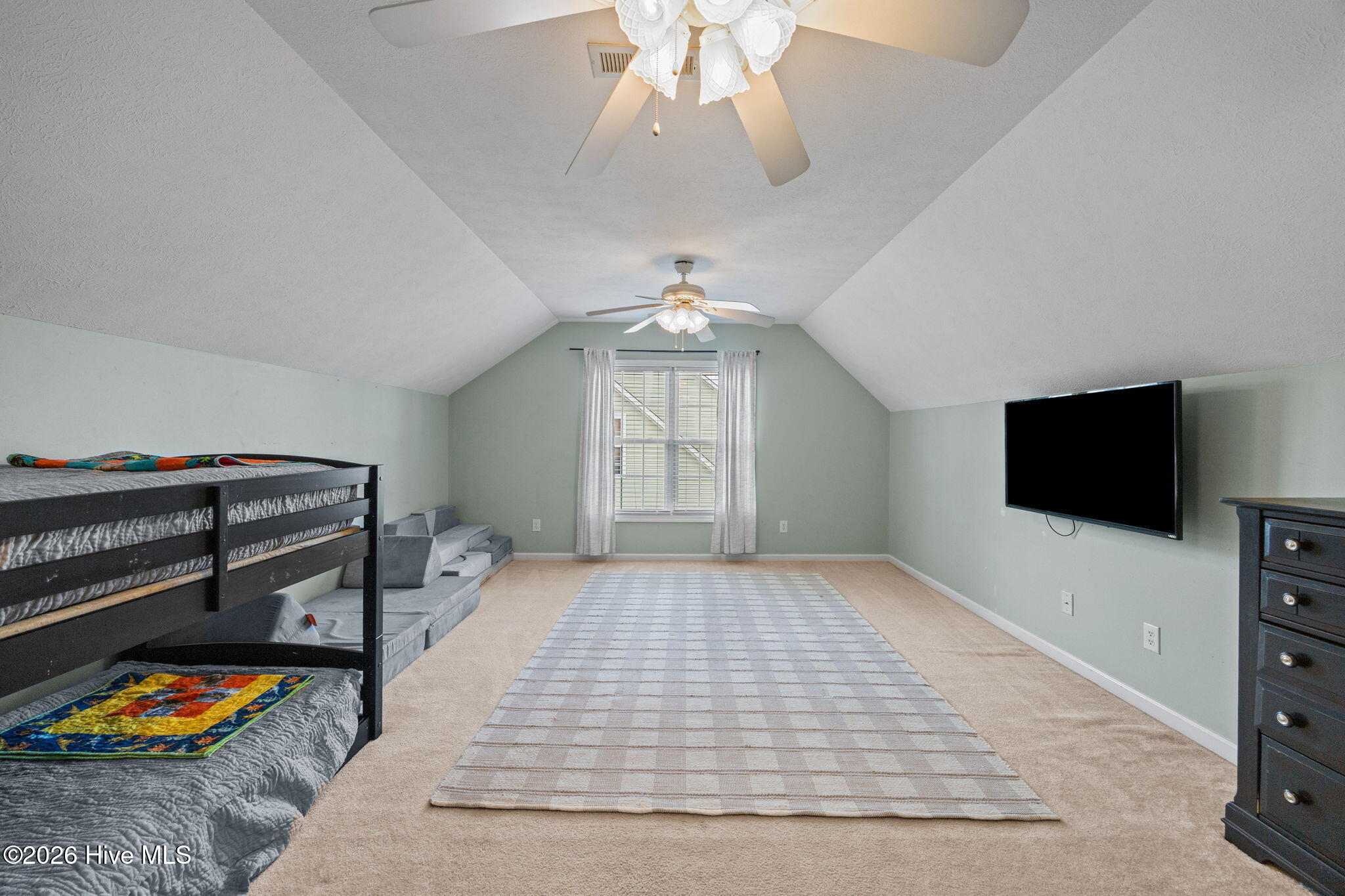 100558634 | Photo 36