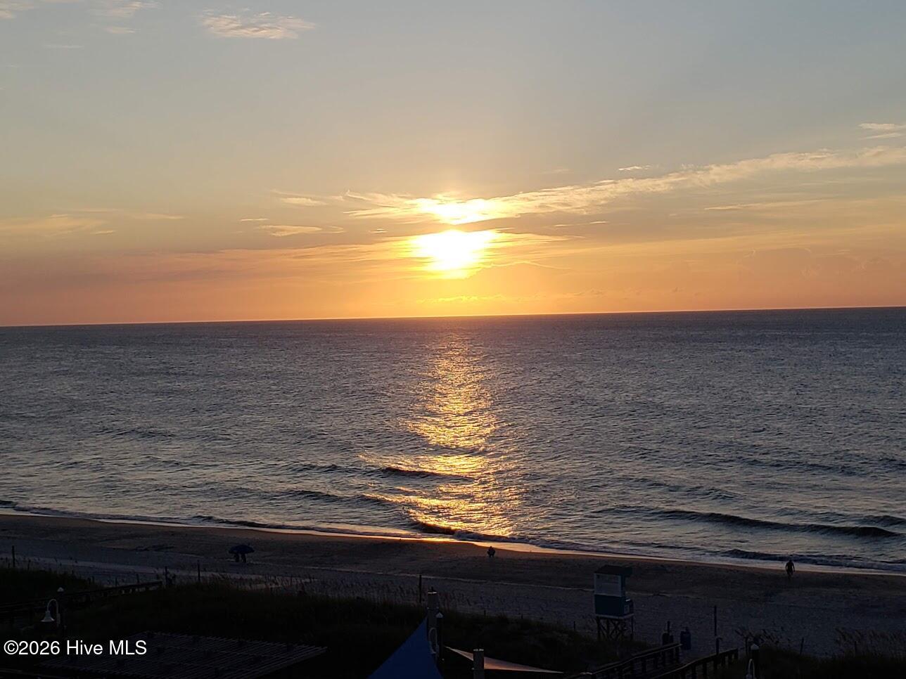 100560497 | Photo 53