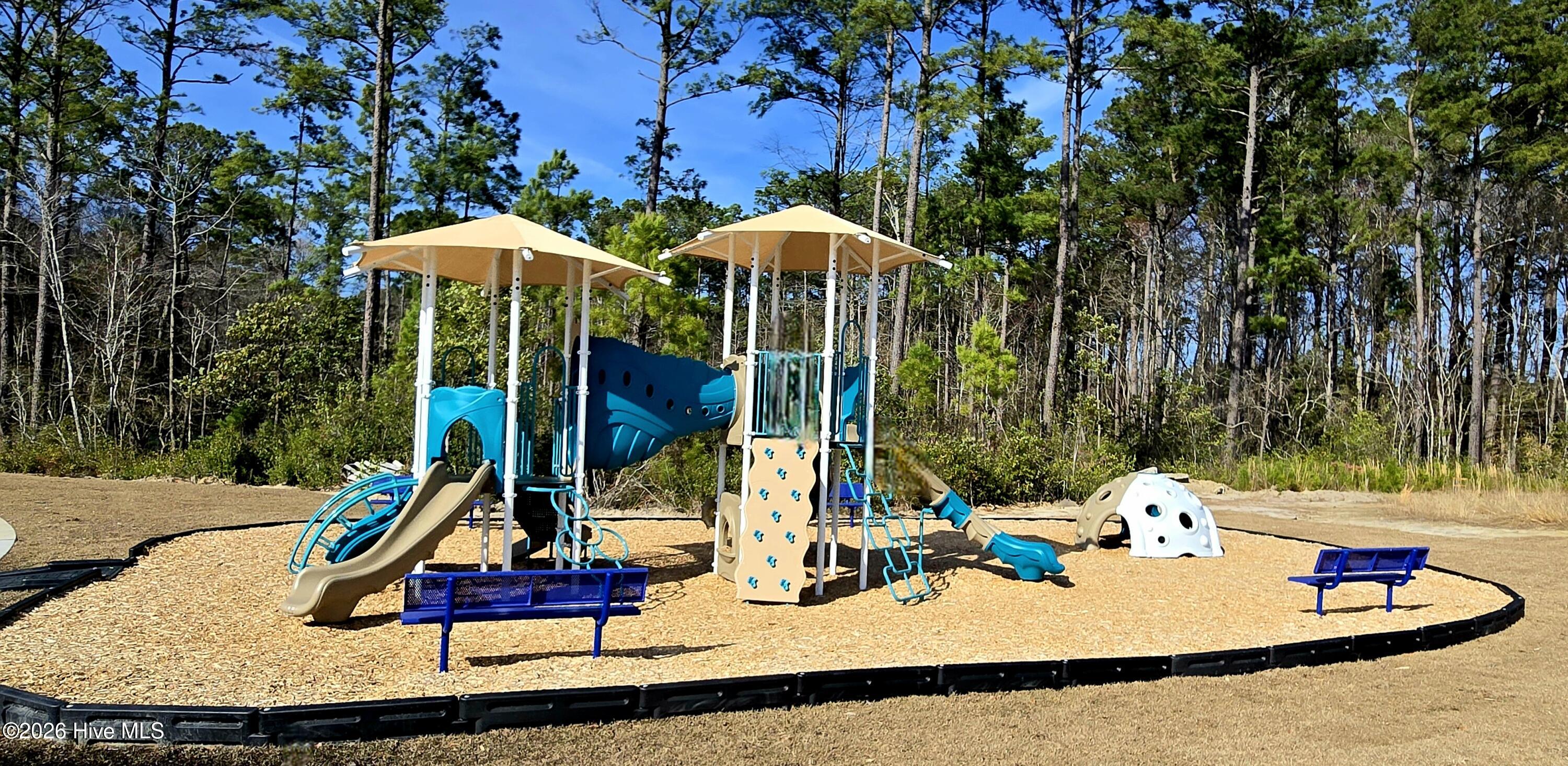 100548726 | Photo 26