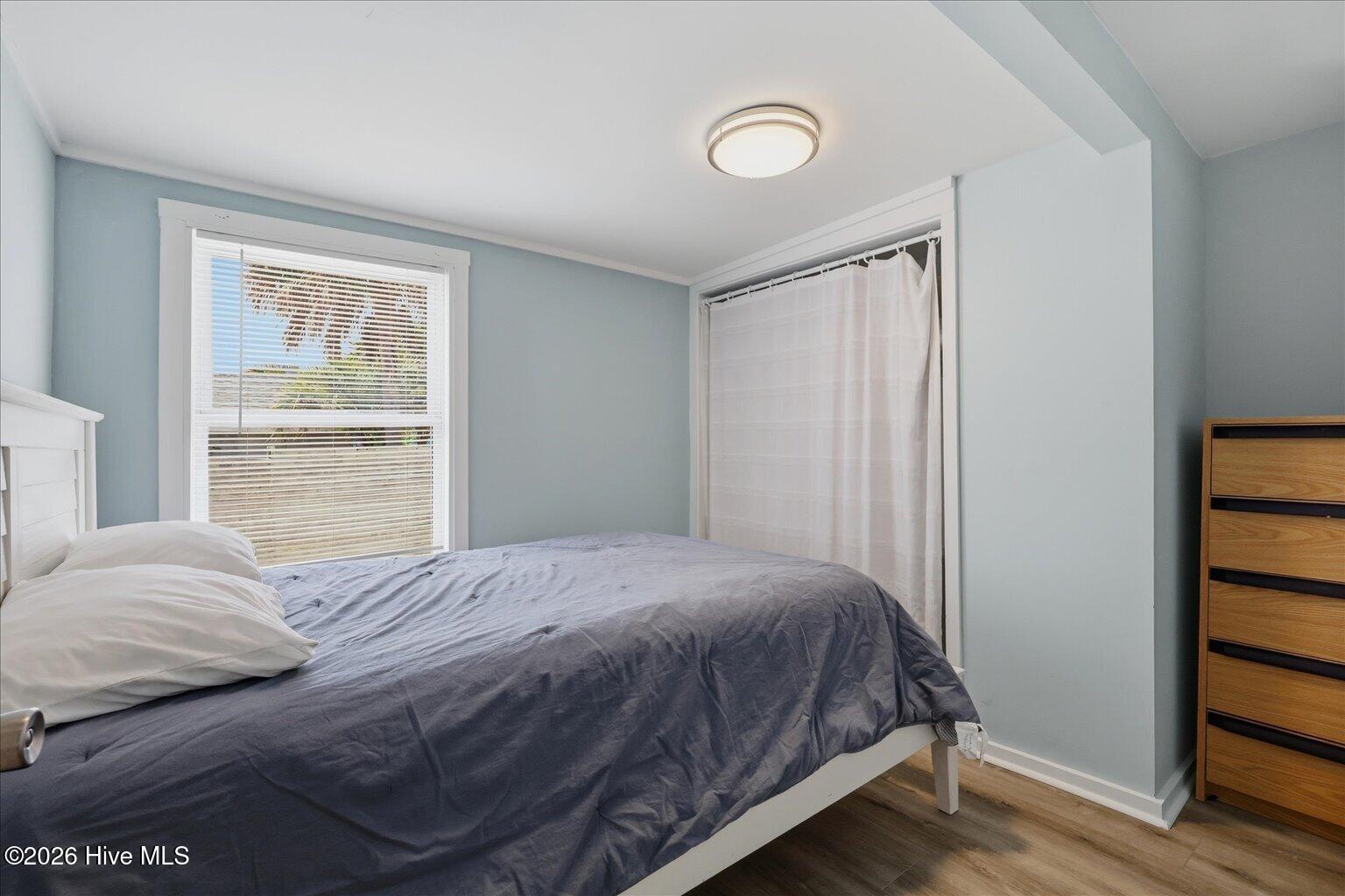 100570528 | Photo 47