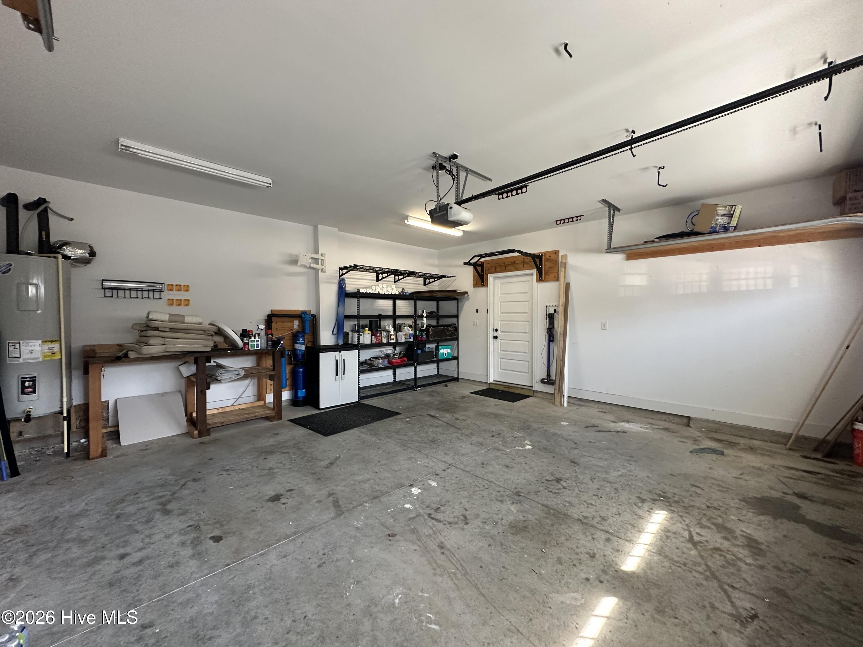 100559148 | Photo 42