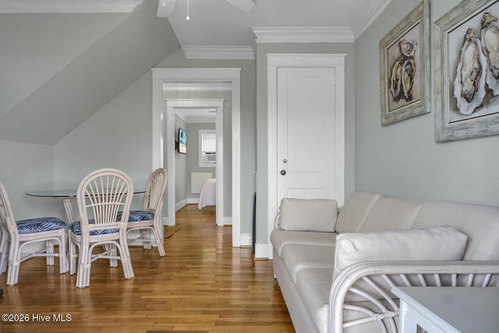 100555839 | Photo 22