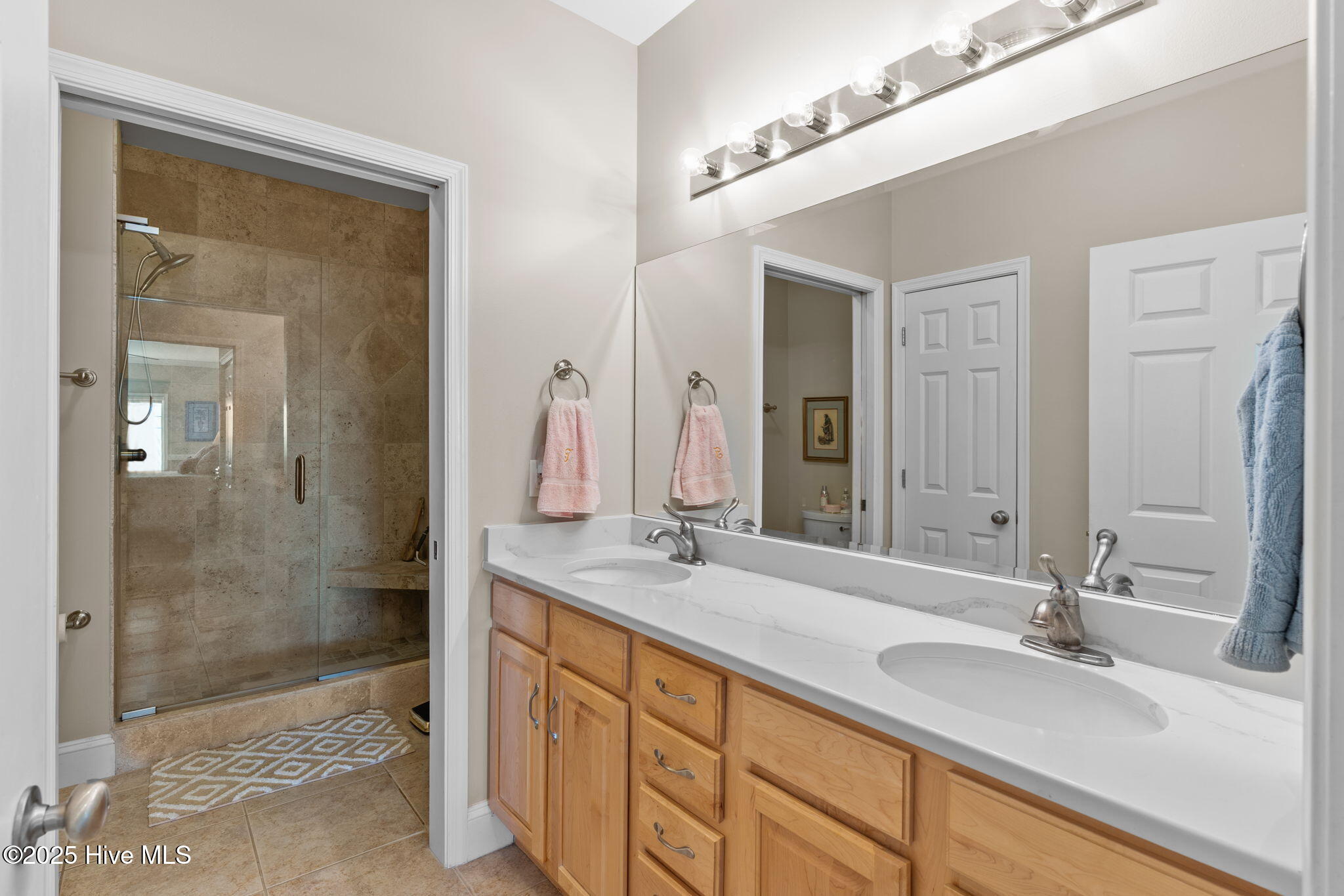 100528536 | Photo 22