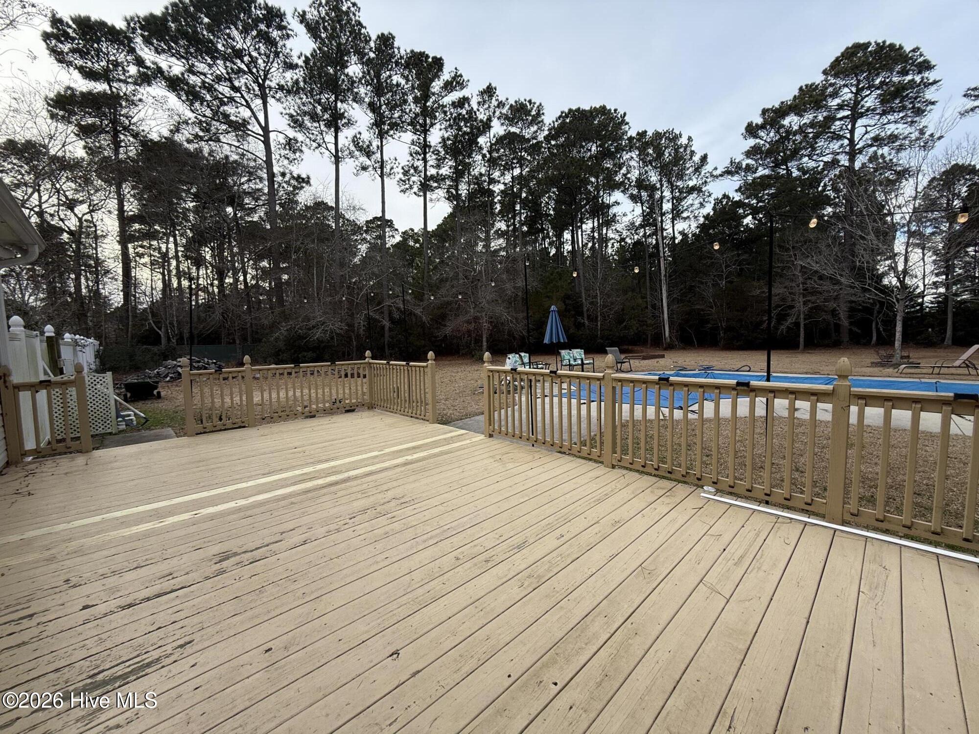 100552957 | Photo 29