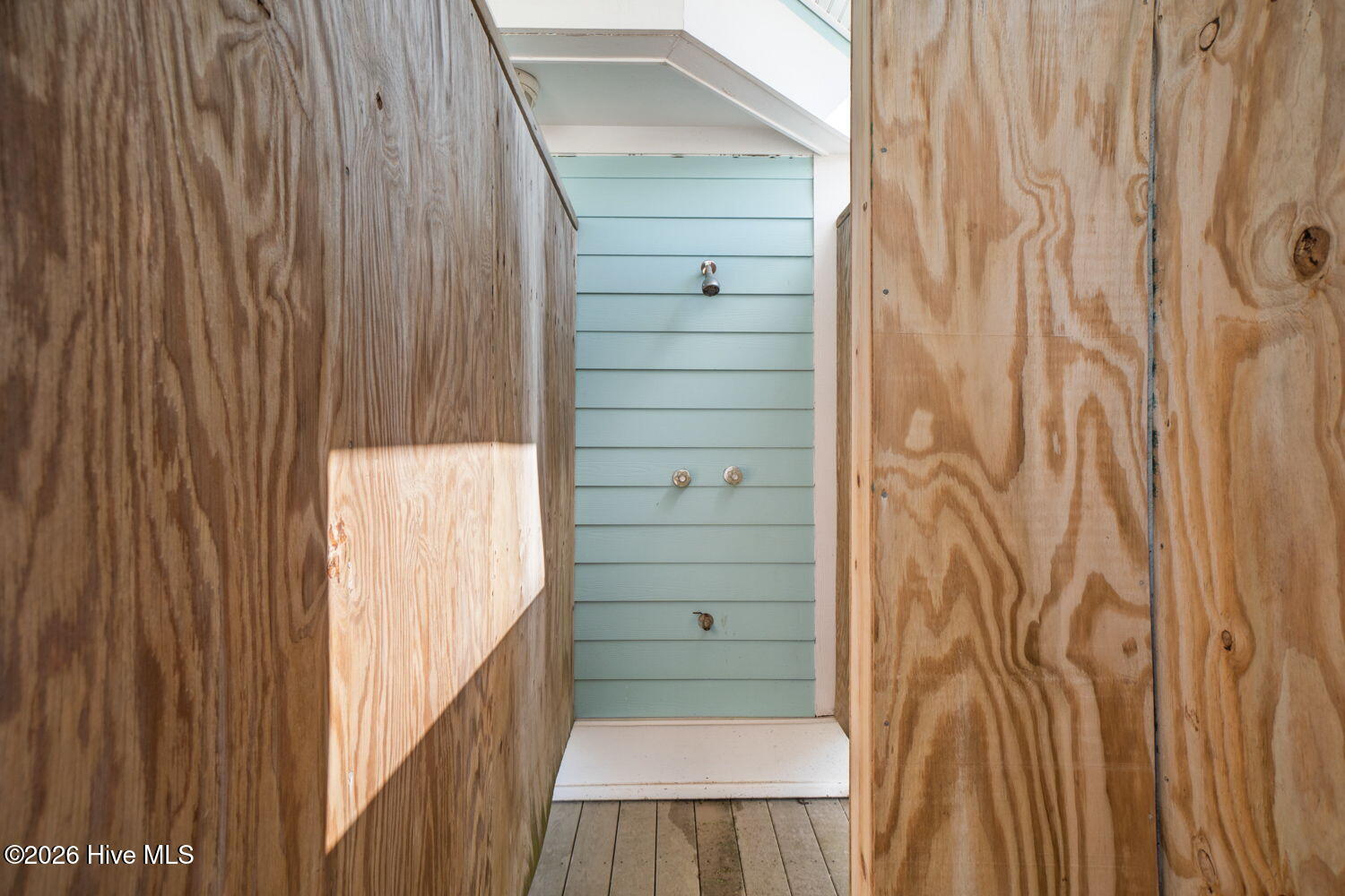 100566570 | Photo 61