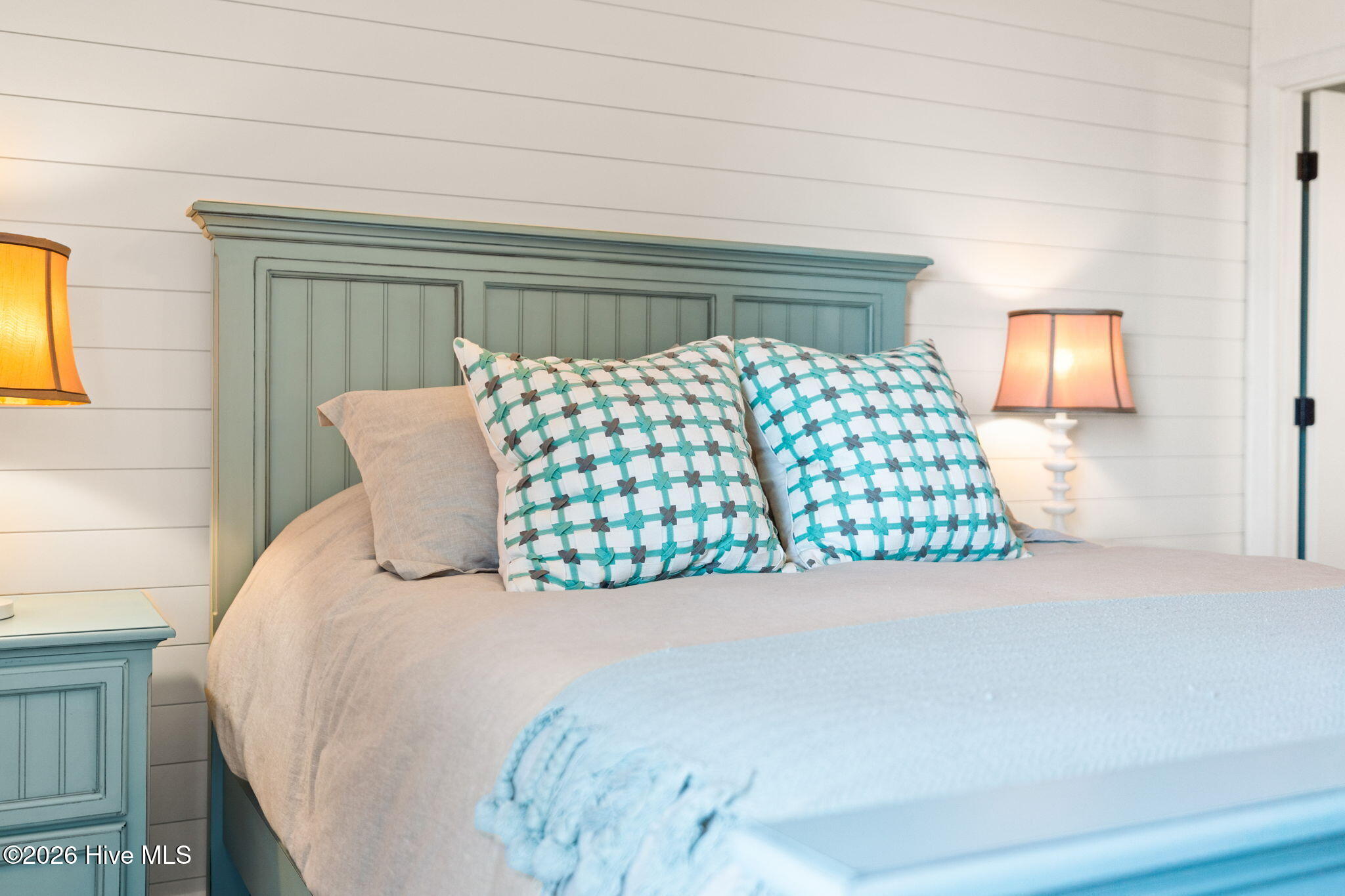 100559317 | Photo 29