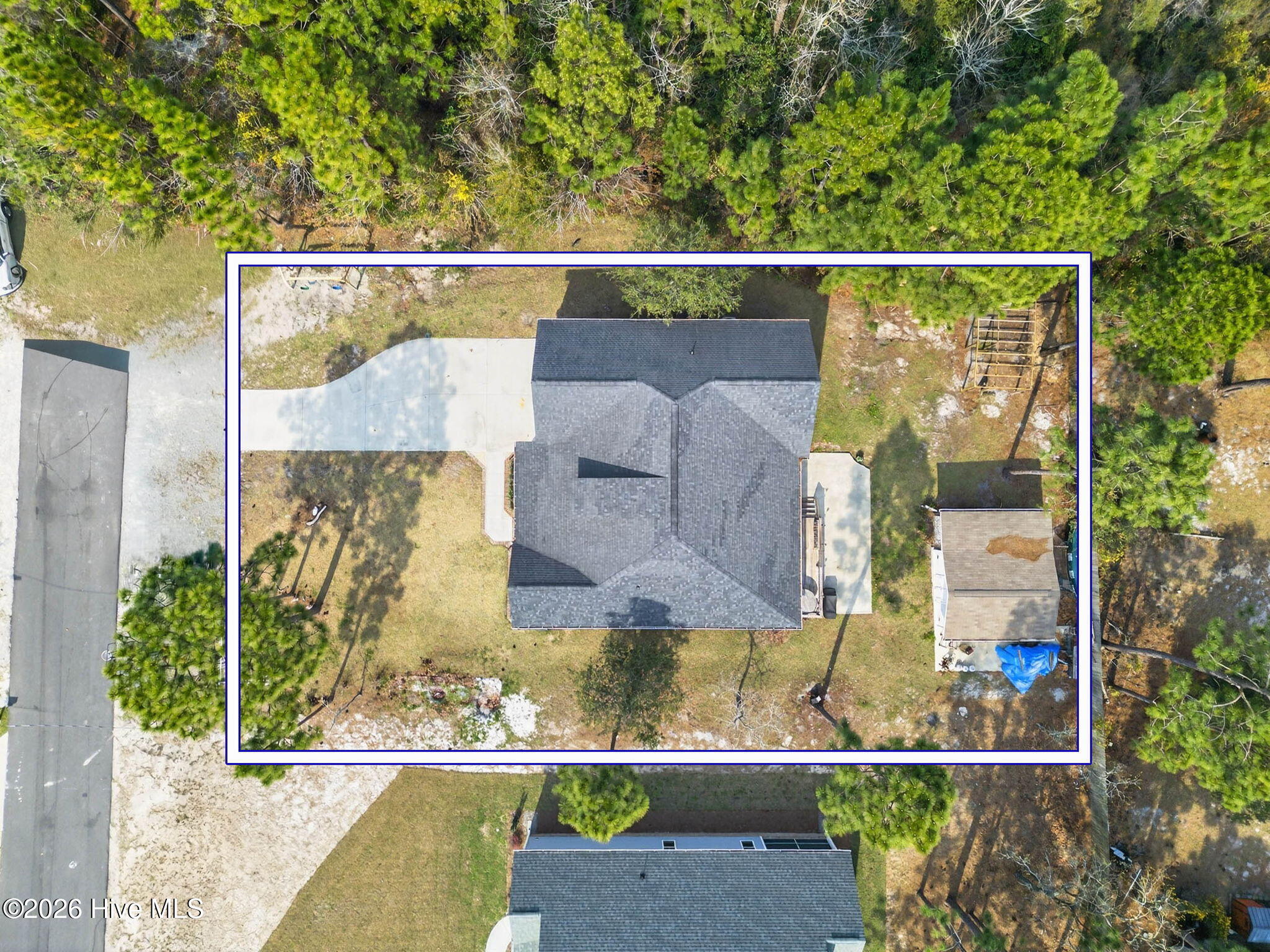 100561727 | Photo 41