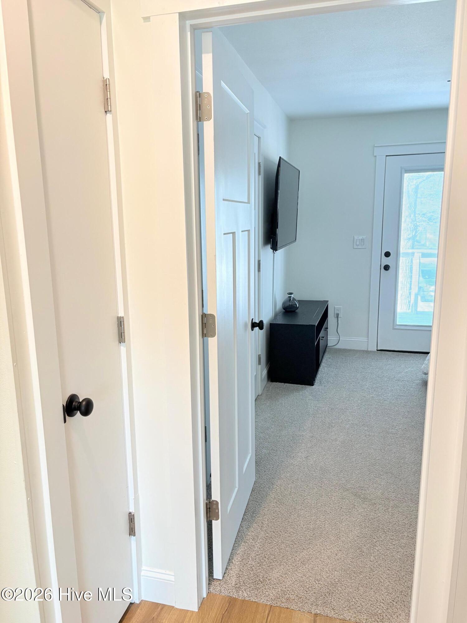 100559102 | Photo 47