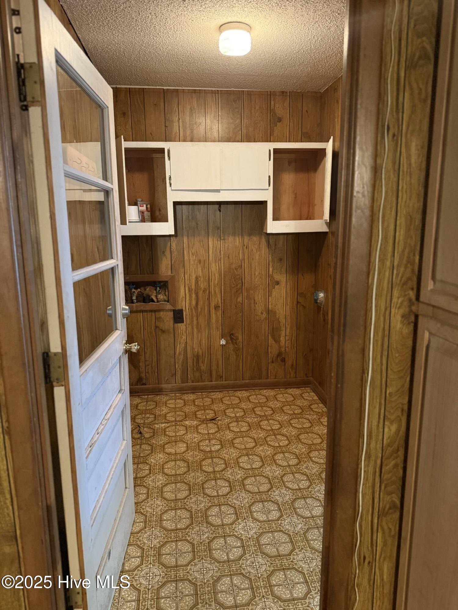 100528151 | Photo 10