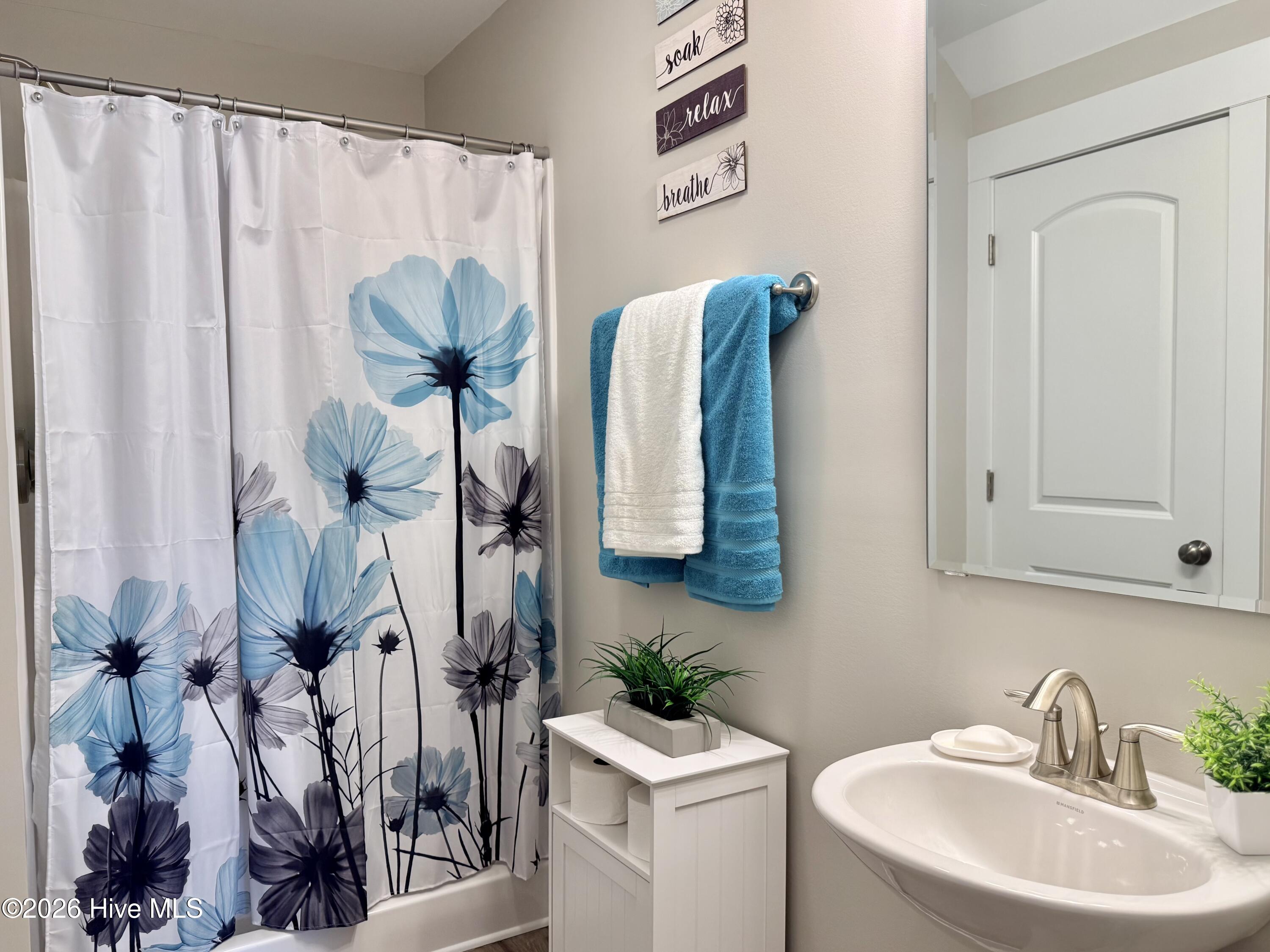 100560693 | Photo 72