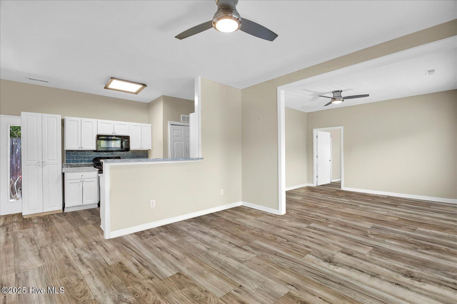 100546999 | Photo 14