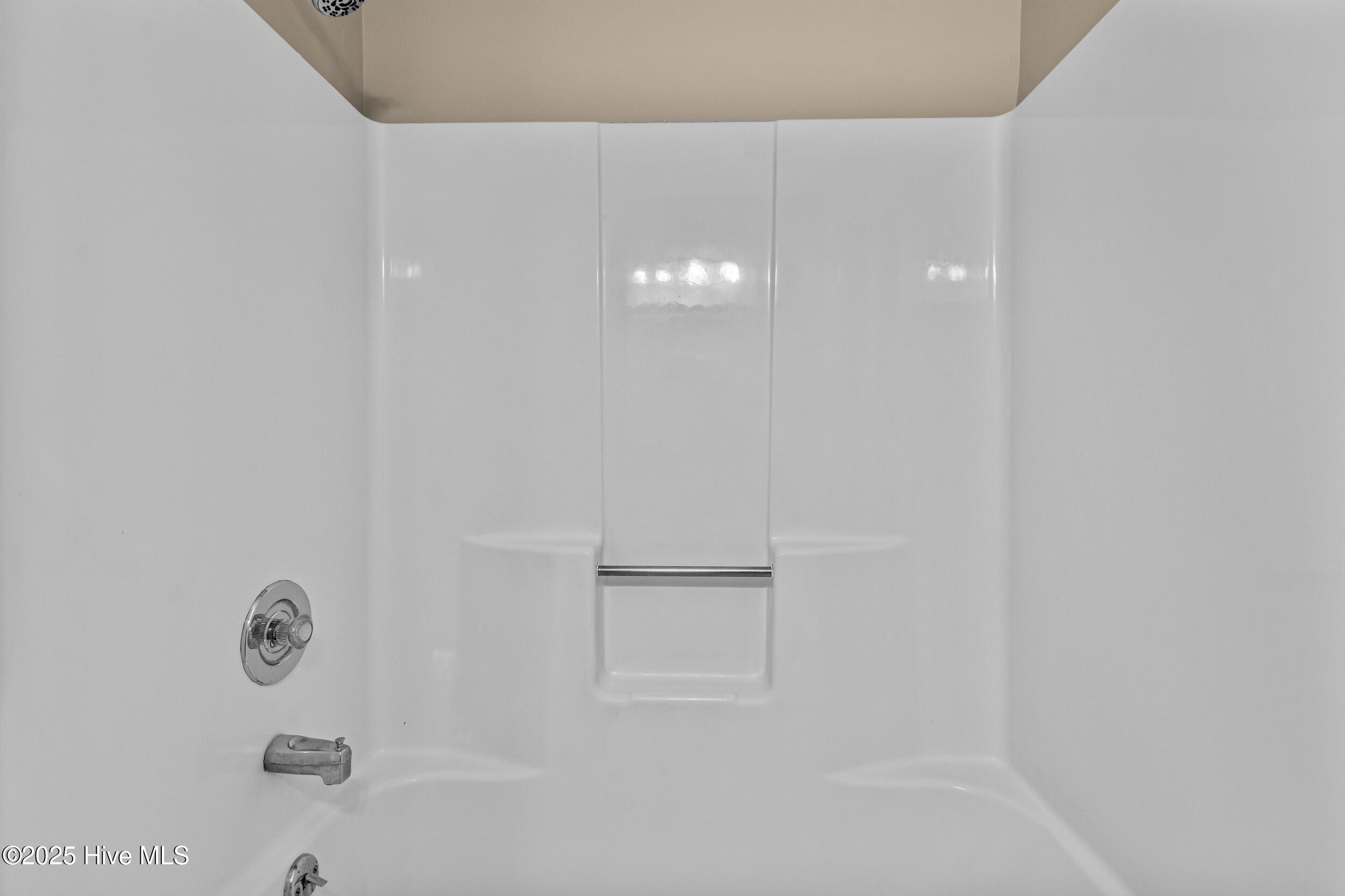 100540699 | Photo 31