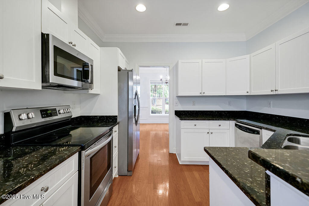 5004 Whitner Drive, Wilmington, NC 28409 – photo 11: 5004WhitnerDrive-10