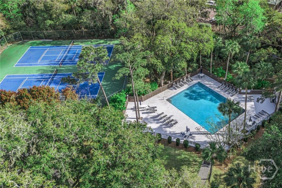 BQ Private tennis, pickleball and large pool