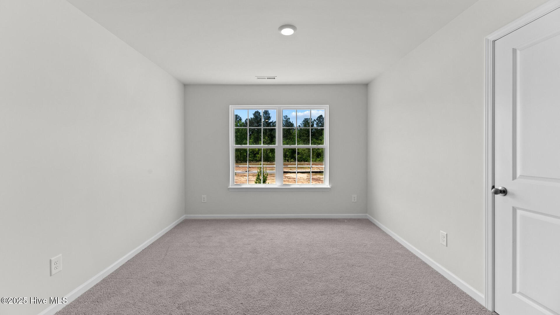 Exterior photo of 4008 Montford Drive, New Bern, NC 28562. MLS: 100597474