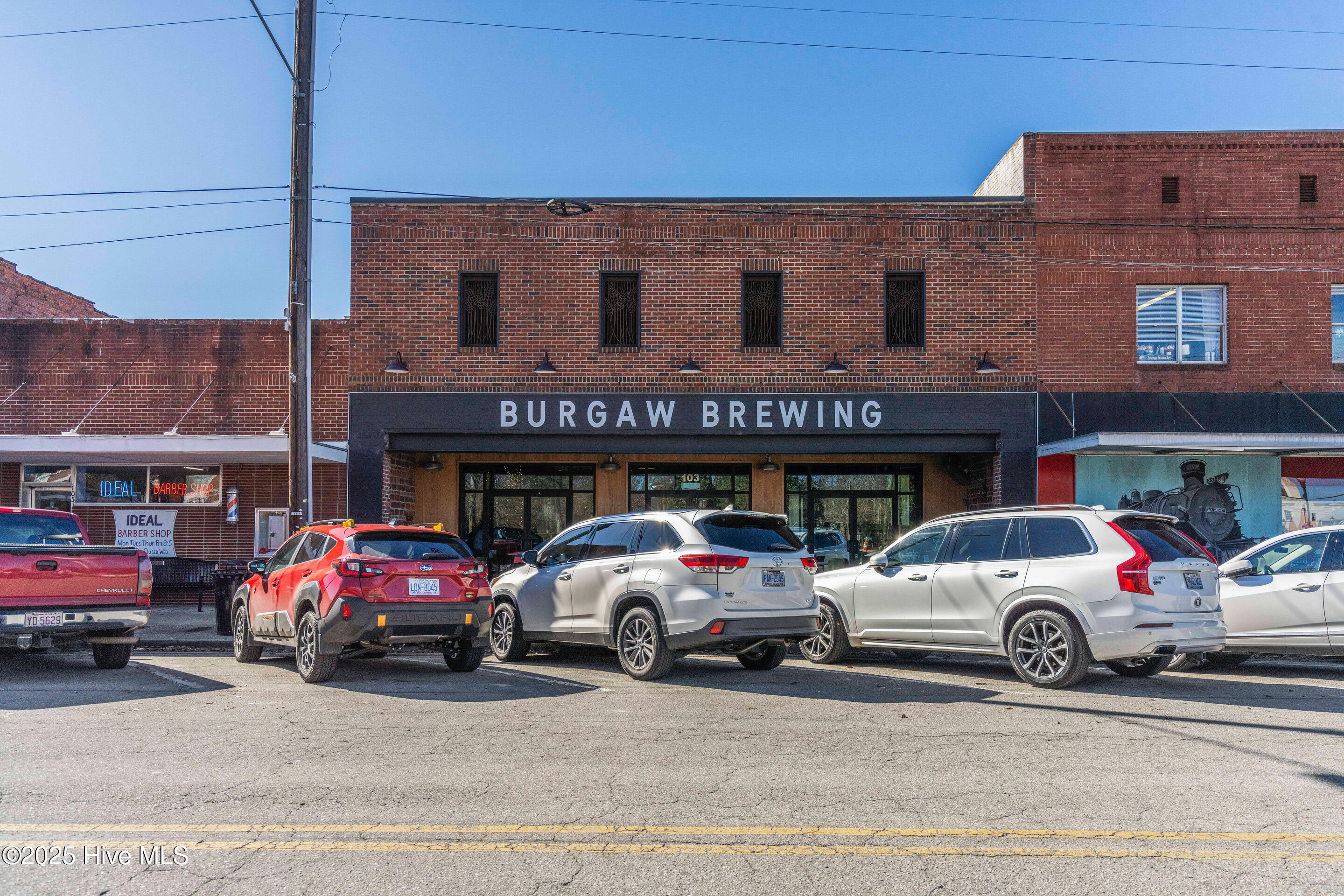 100550933 | Photo 50